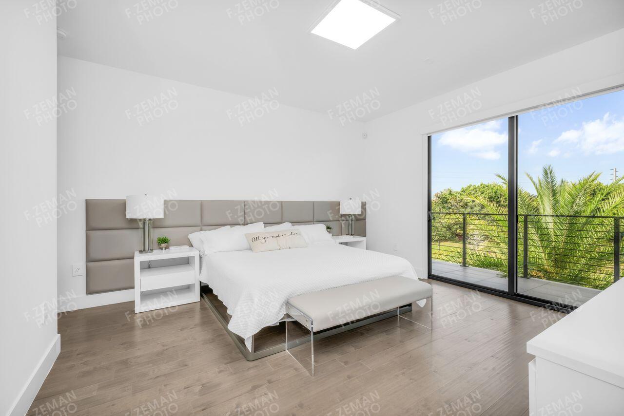 WESTON ESTATES - Residential