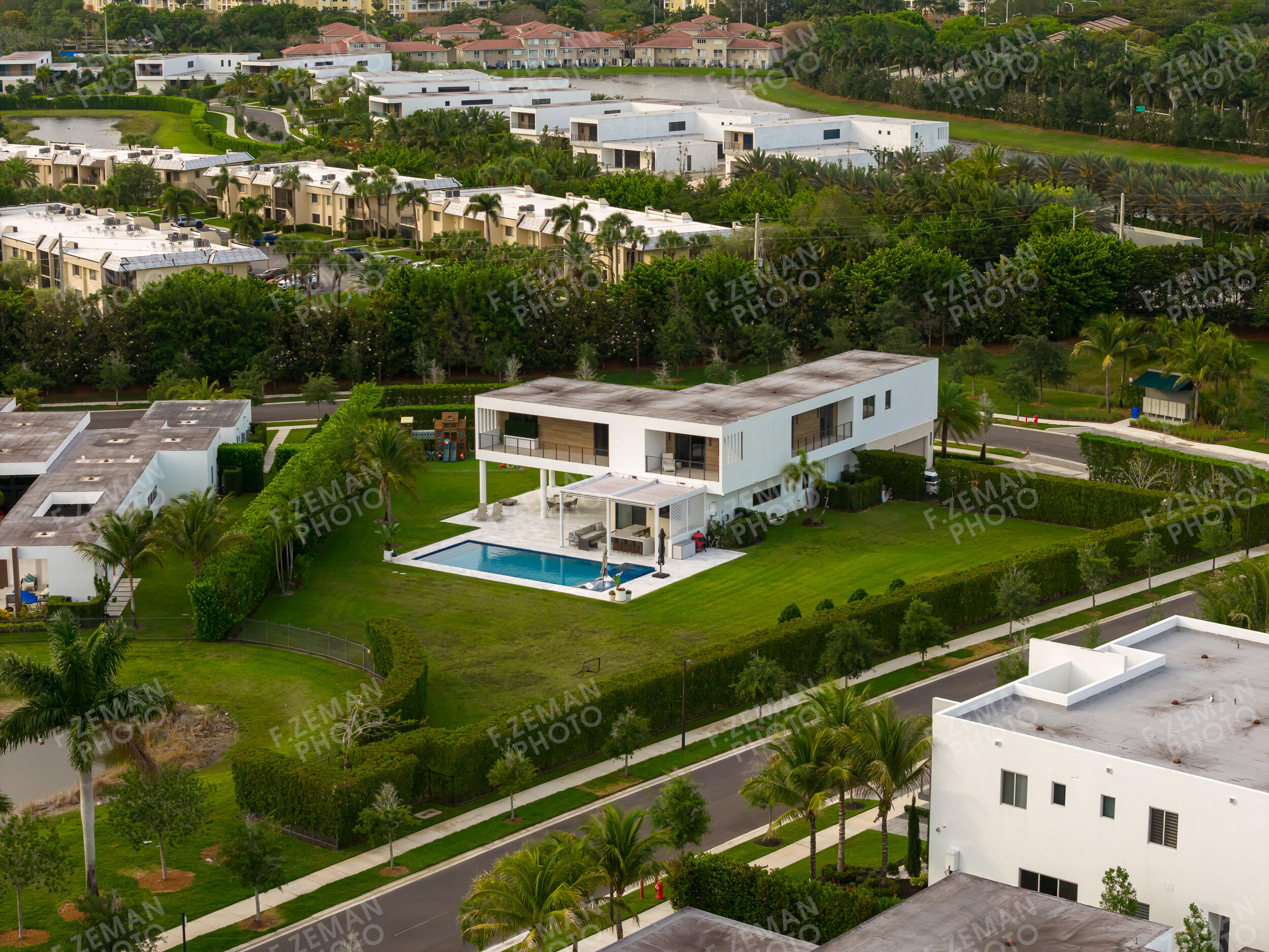 WESTON ESTATES - Residential