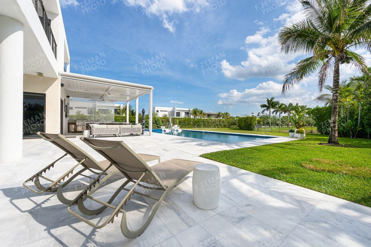 WESTON ESTATES - Residential