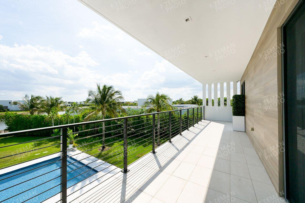 WESTON ESTATES - Residential