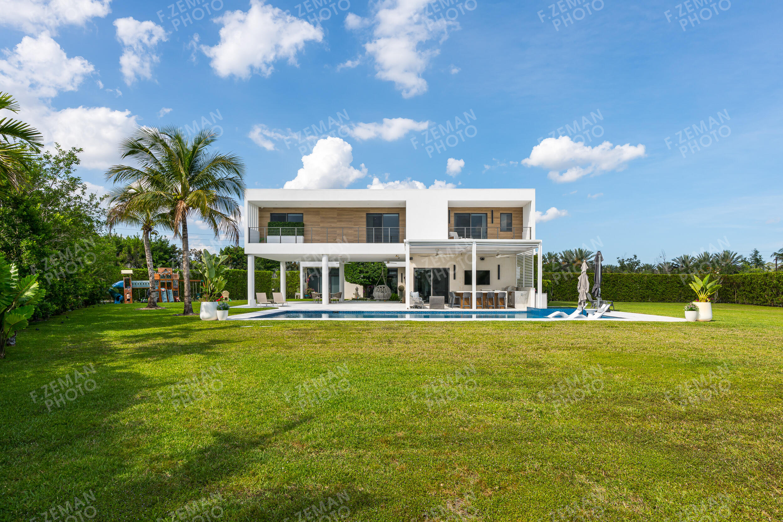 WESTON ESTATES - Residential