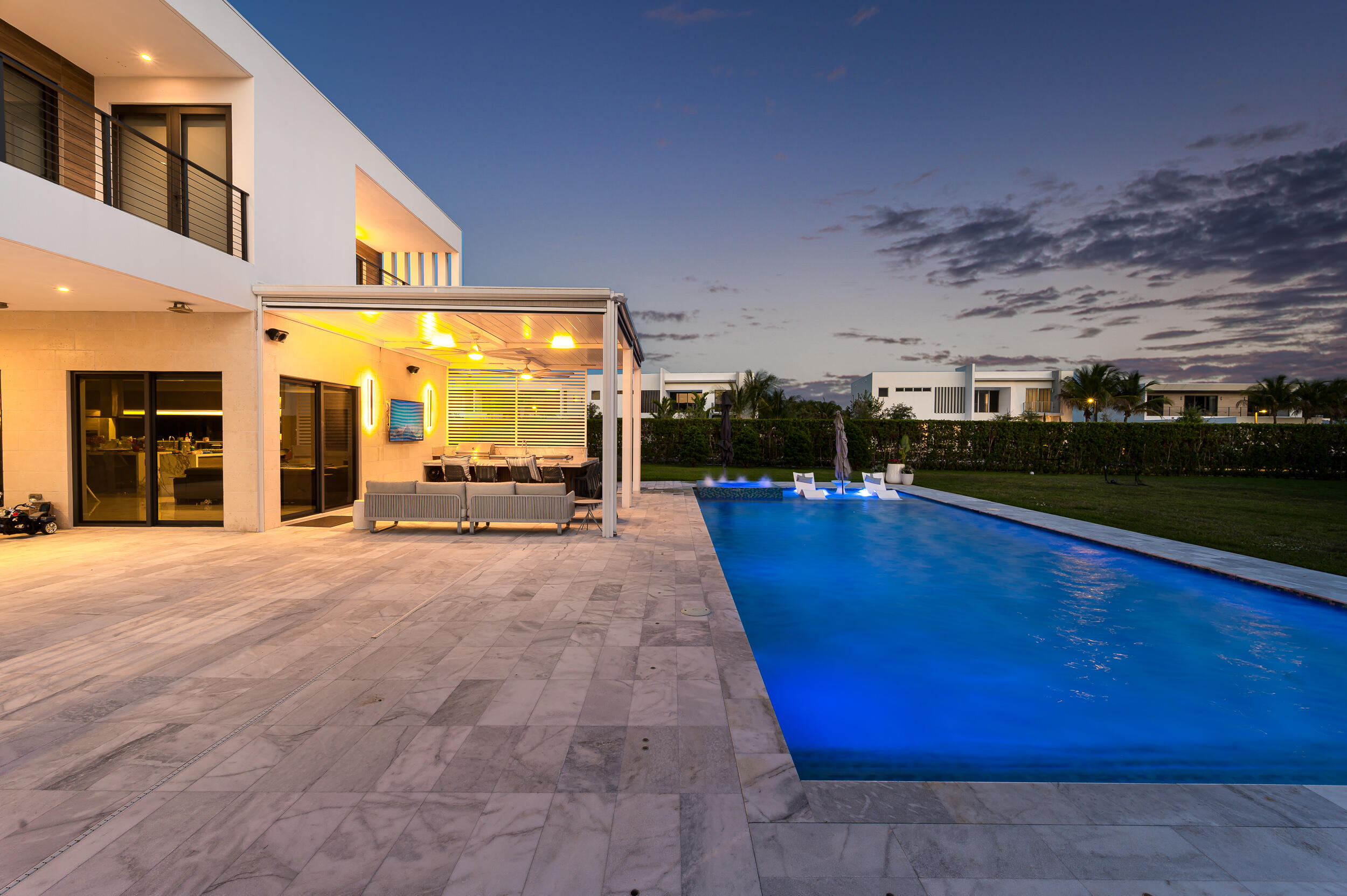 WESTON ESTATES - Residential