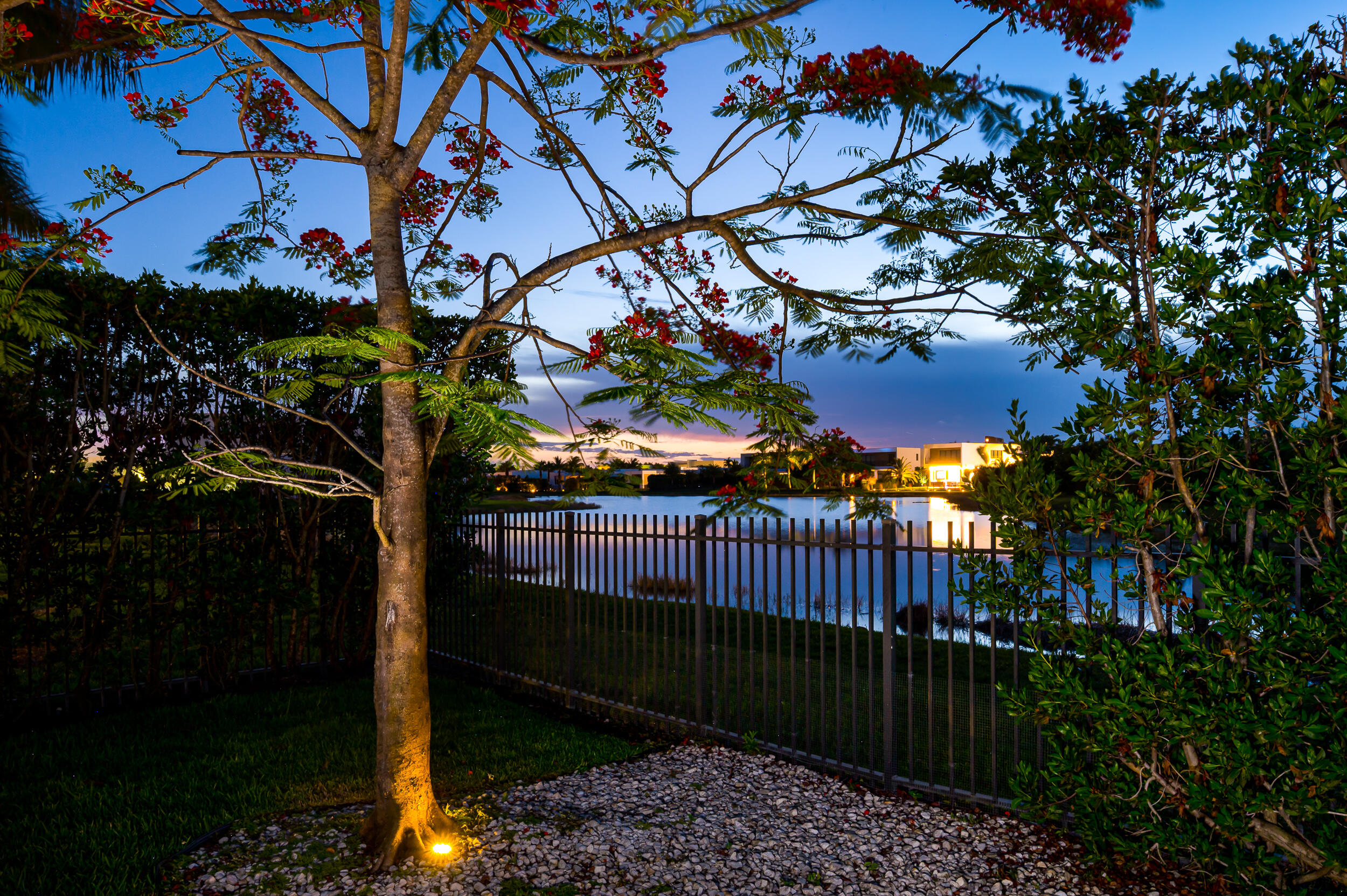 WESTON ESTATES - Residential
