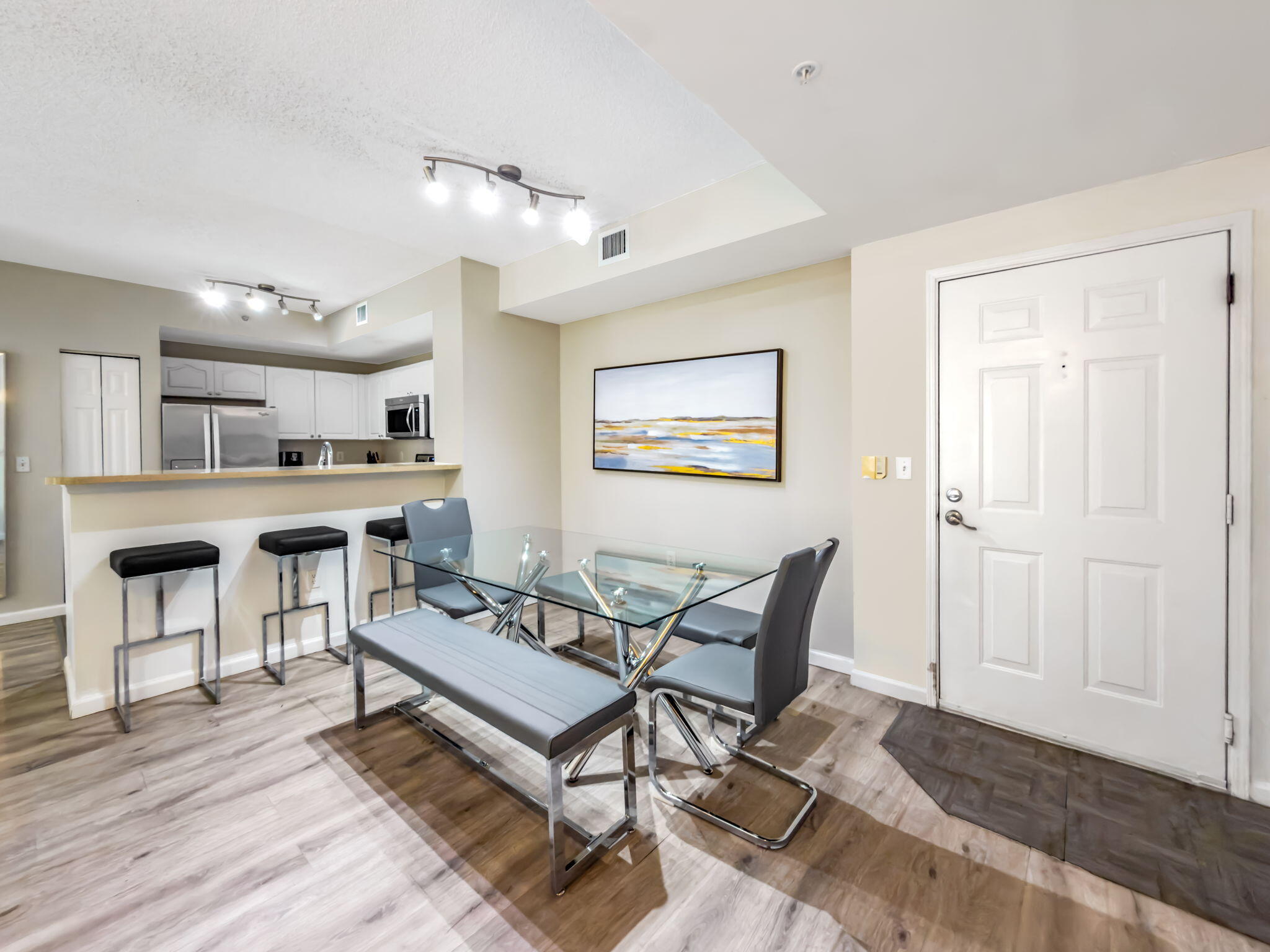 COURTYARDS IN CITYPLACE CONDO - Residential