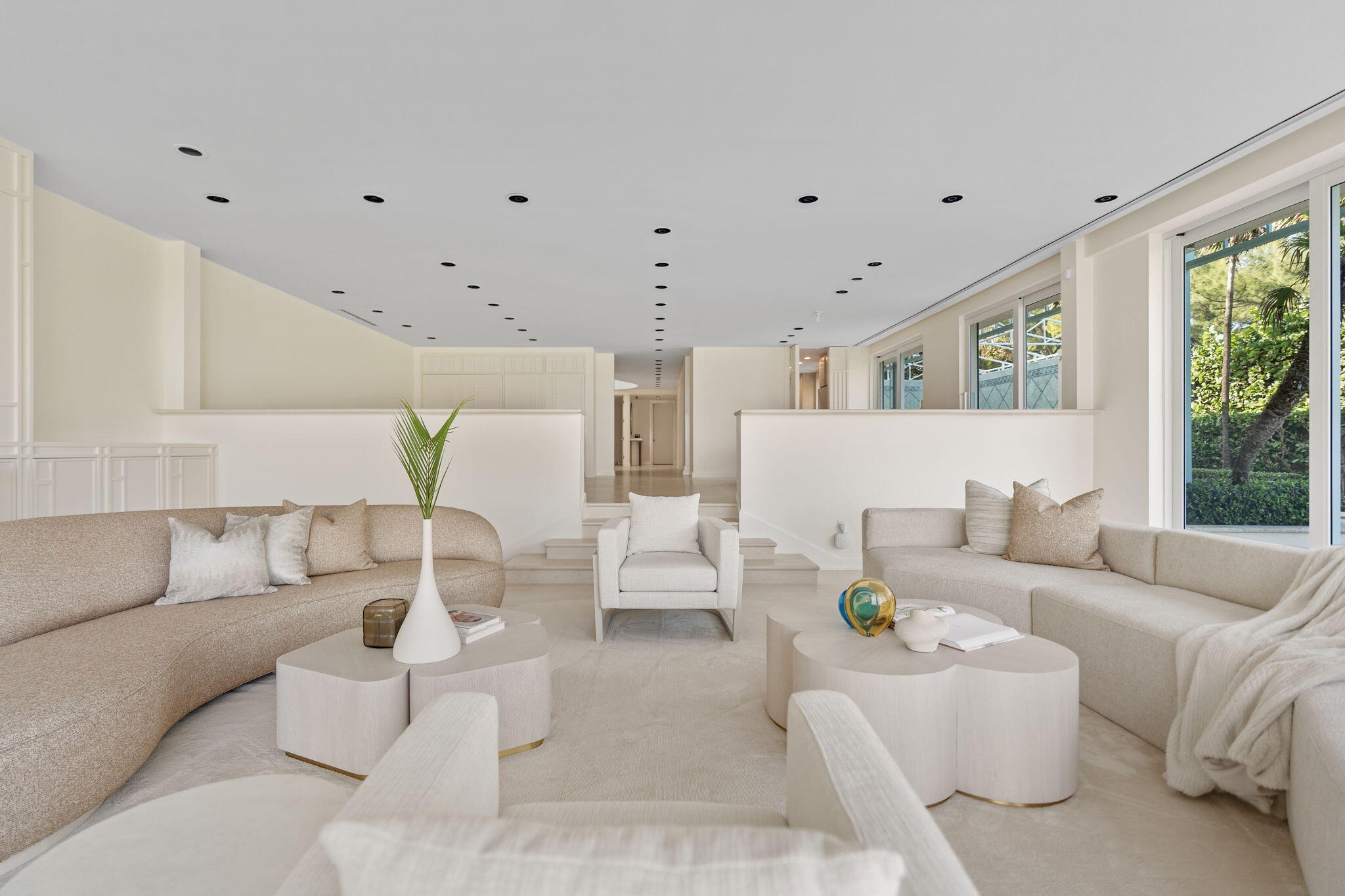RESIDENCES AT SLOANS CURVE - Residential