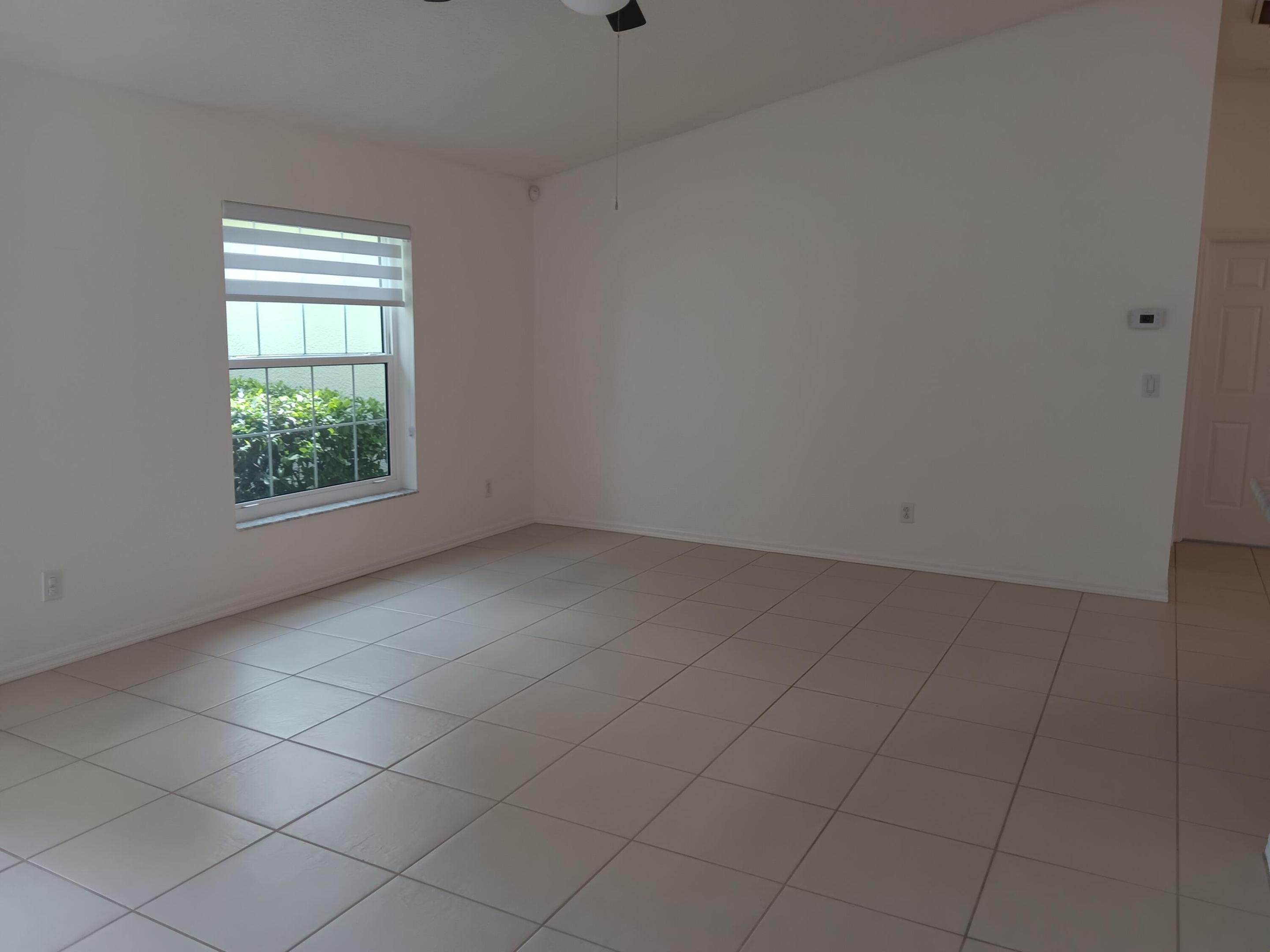 SEBASTIAN HIGHLANDS UNIT 10 - Residential Lease