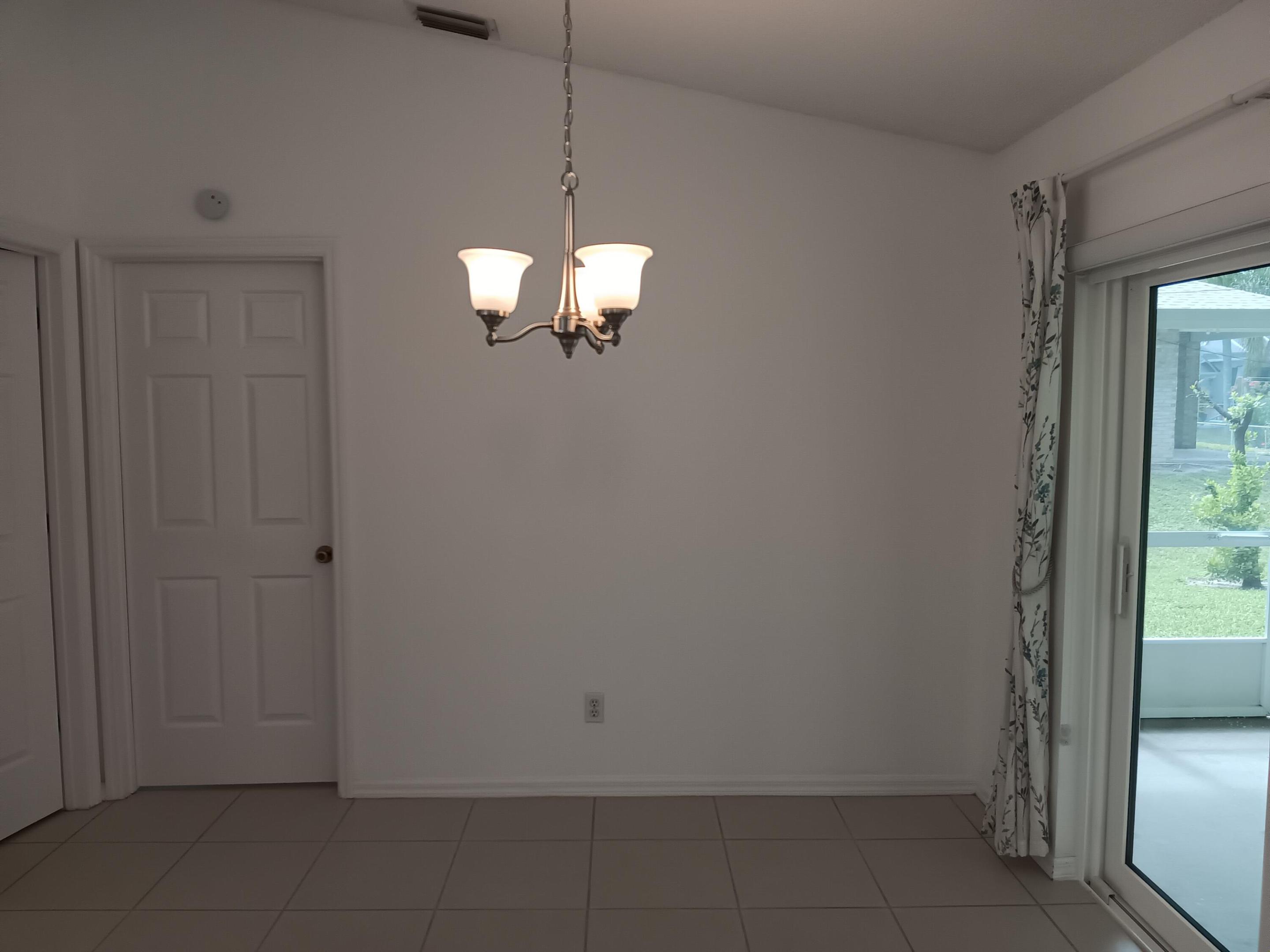 SEBASTIAN HIGHLANDS UNIT 10 - Residential Lease