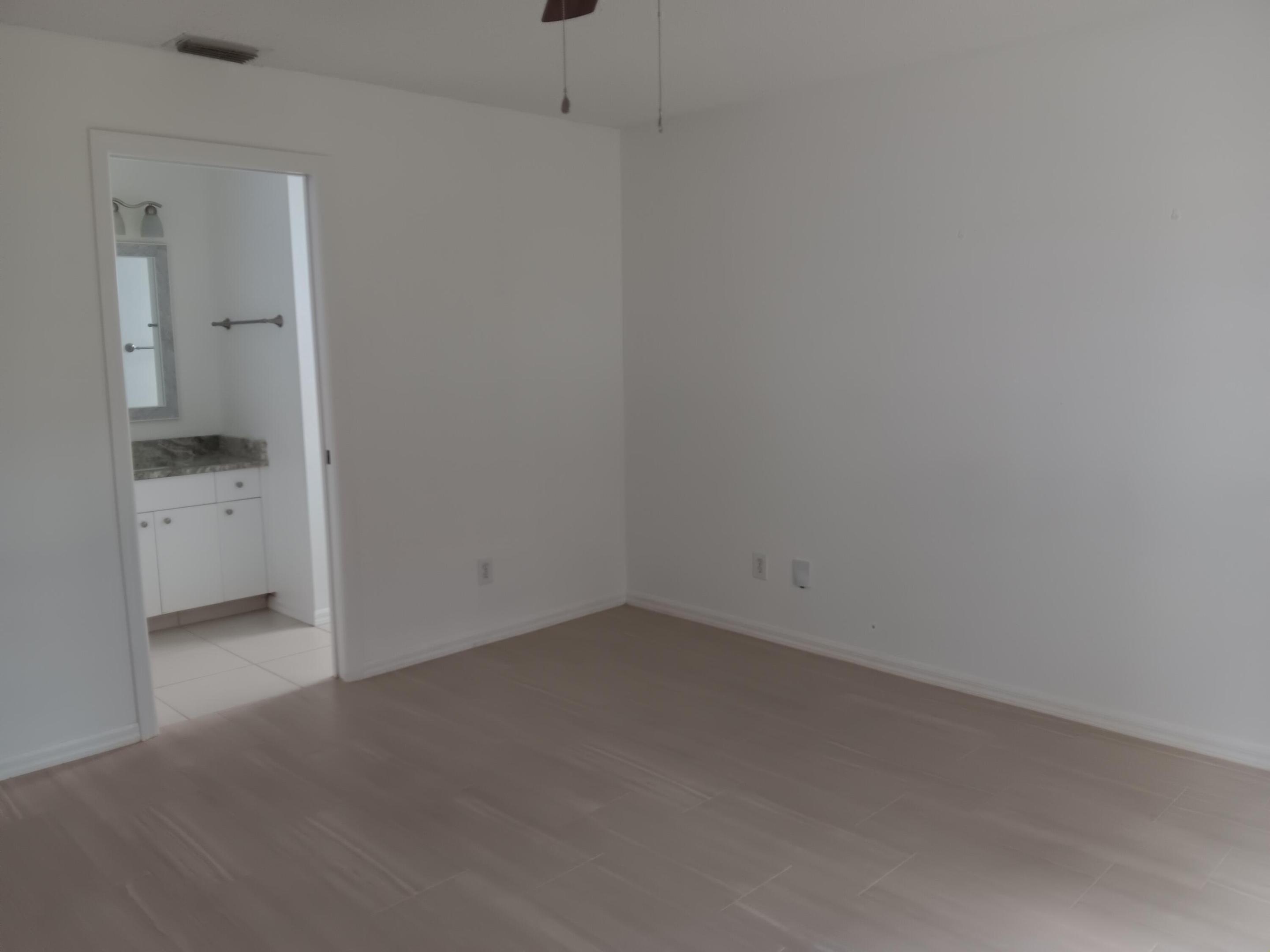 SEBASTIAN HIGHLANDS UNIT 10 - Residential Lease