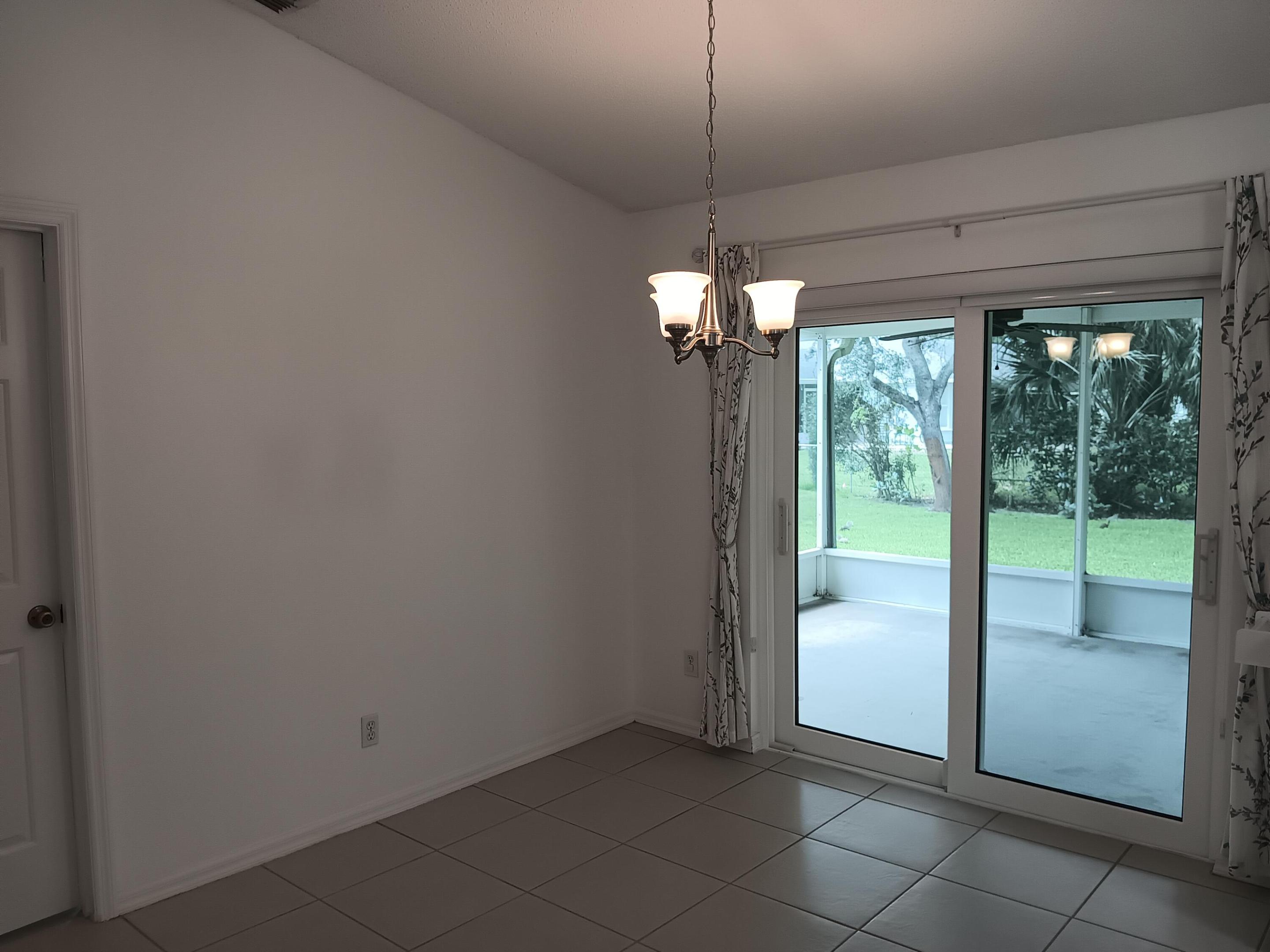 SEBASTIAN HIGHLANDS UNIT 10 - Residential Lease