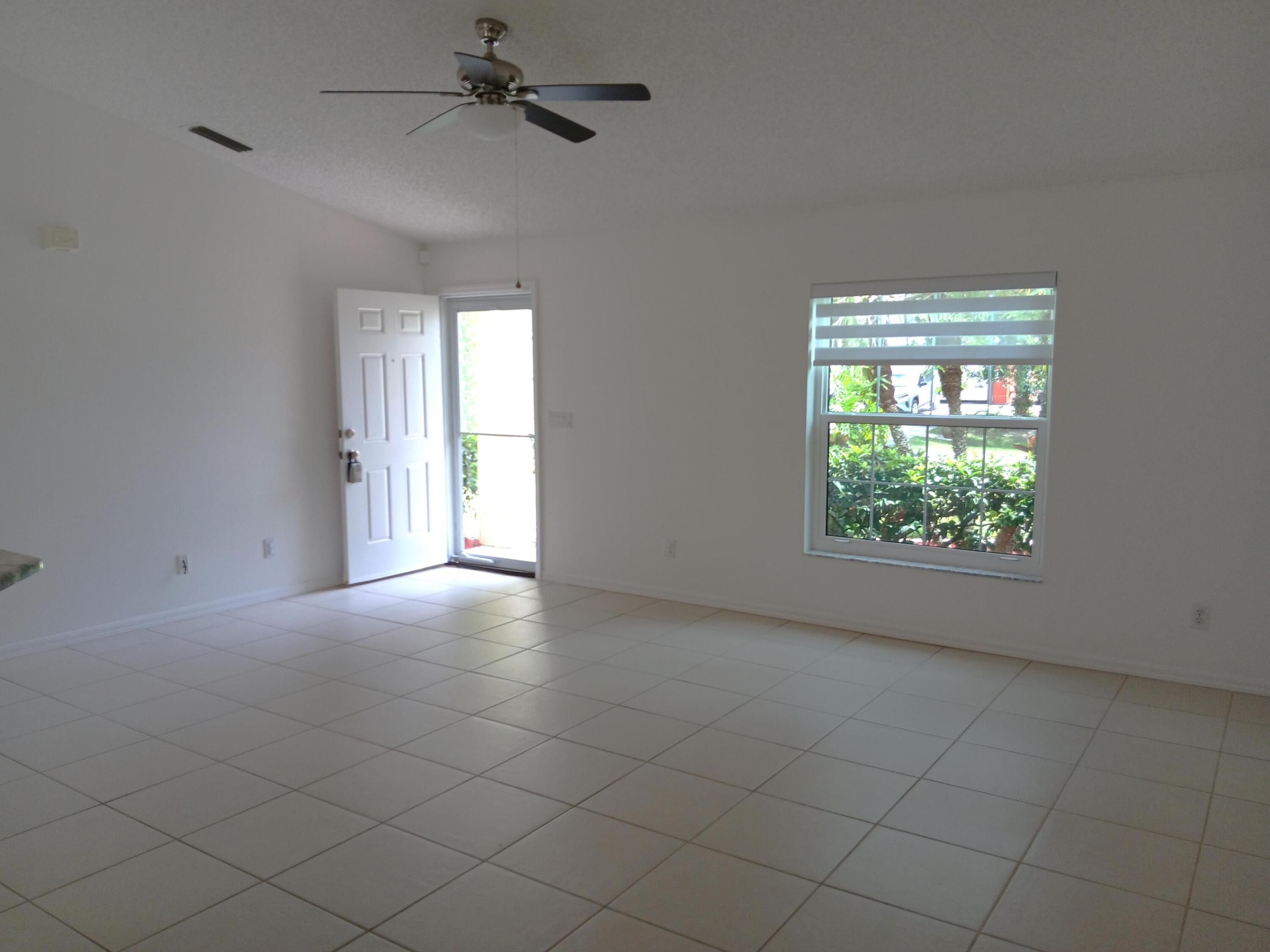 SEBASTIAN HIGHLANDS UNIT 10 - Residential Lease