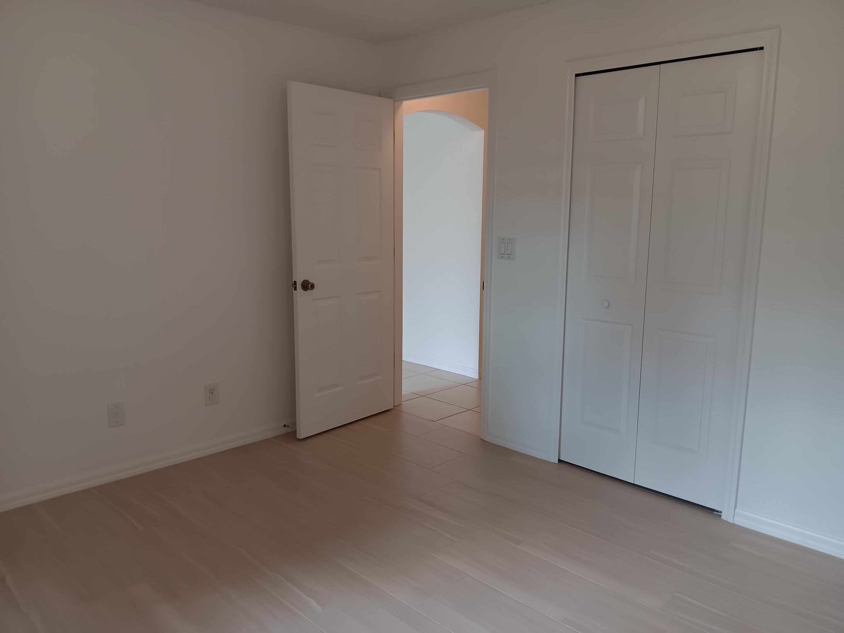 SEBASTIAN HIGHLANDS UNIT 10 - Residential Lease