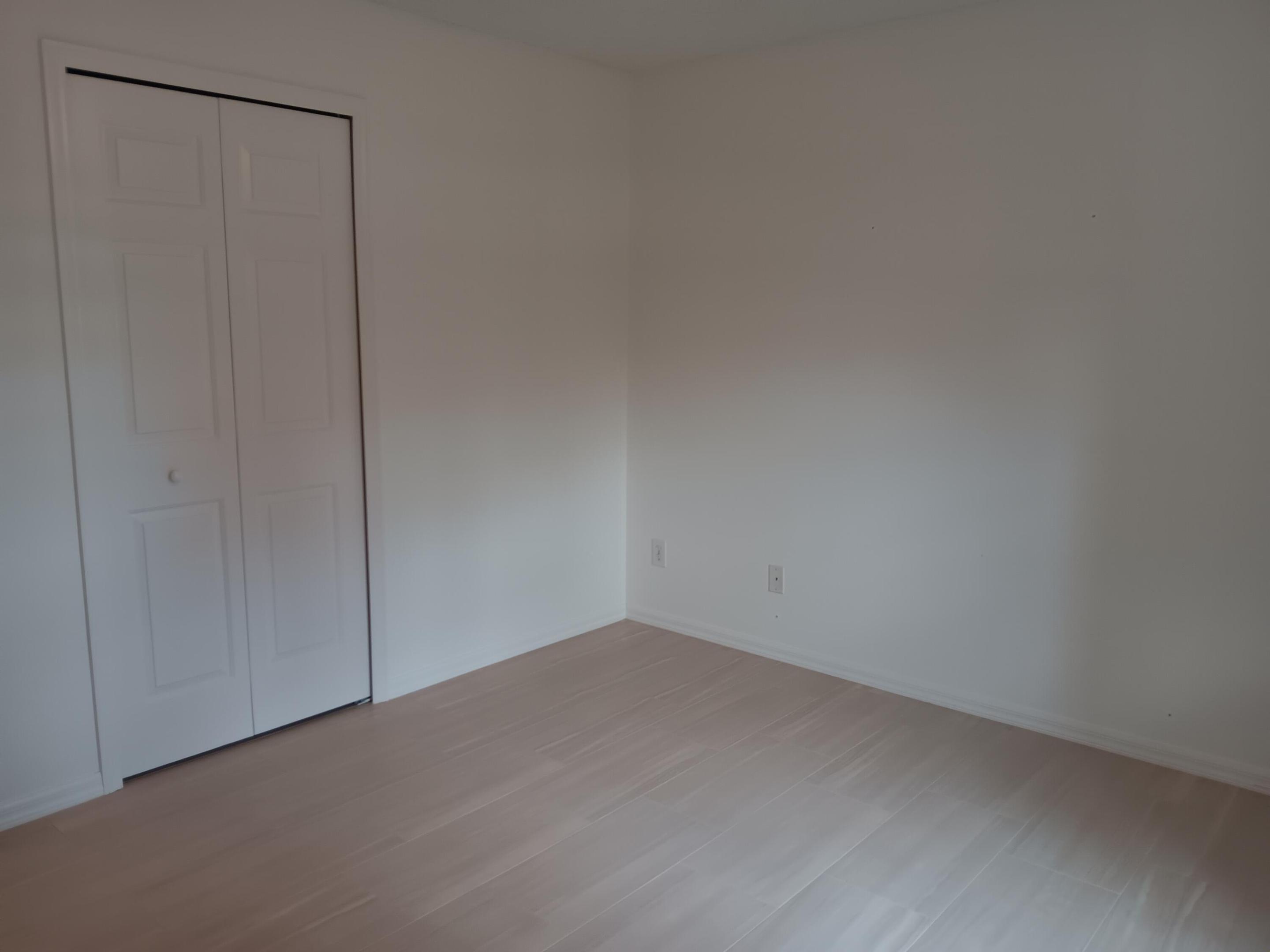 SEBASTIAN HIGHLANDS UNIT 10 - Residential Lease