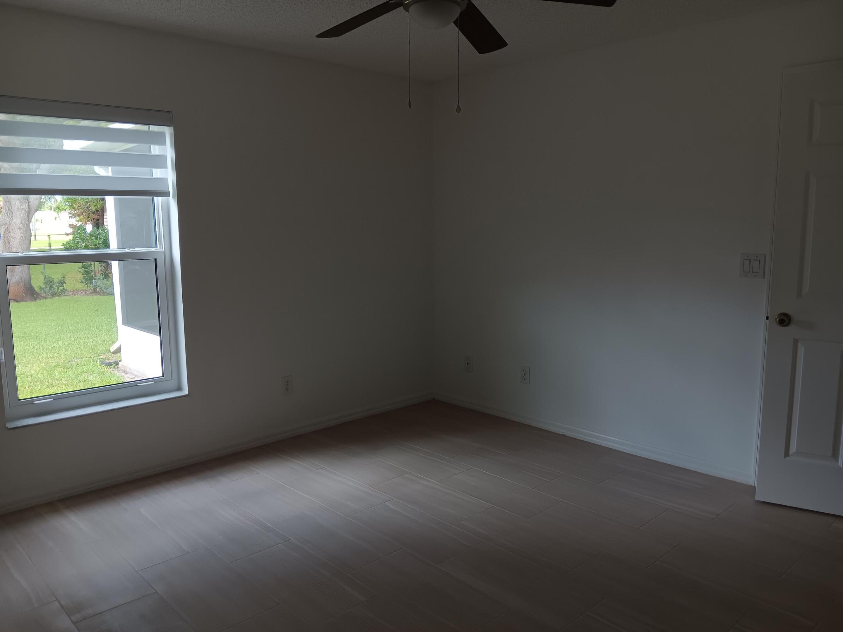 SEBASTIAN HIGHLANDS UNIT 10 - Residential Lease