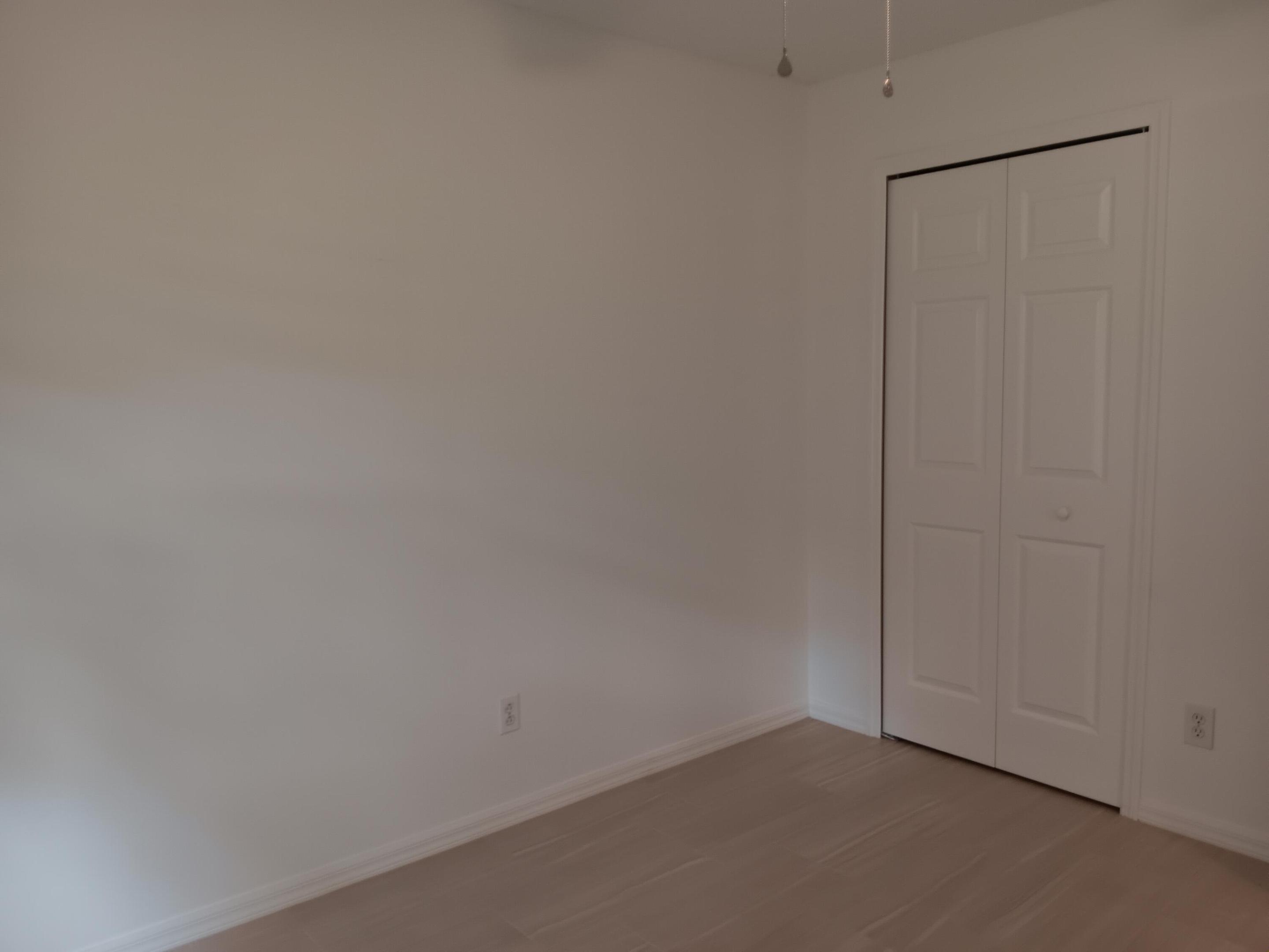 SEBASTIAN HIGHLANDS UNIT 10 - Residential Lease
