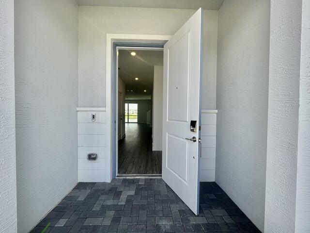 VERANDA PLAT NO. 9 - Residential Lease