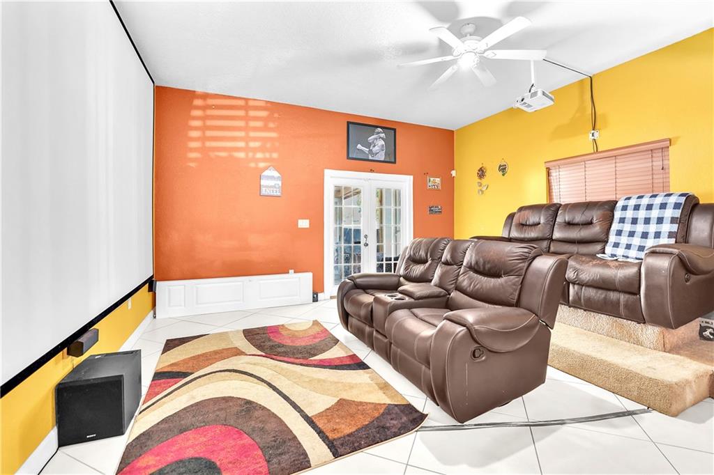 Hyde Park First Sec 26-13 - Residential
