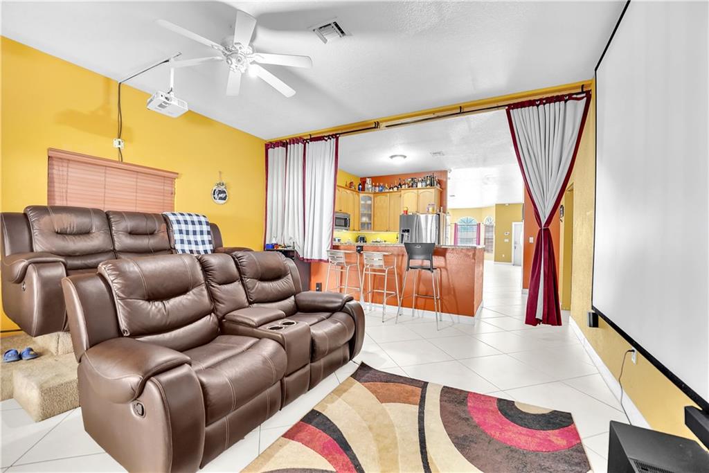 Hyde Park First Sec 26-13 - Residential