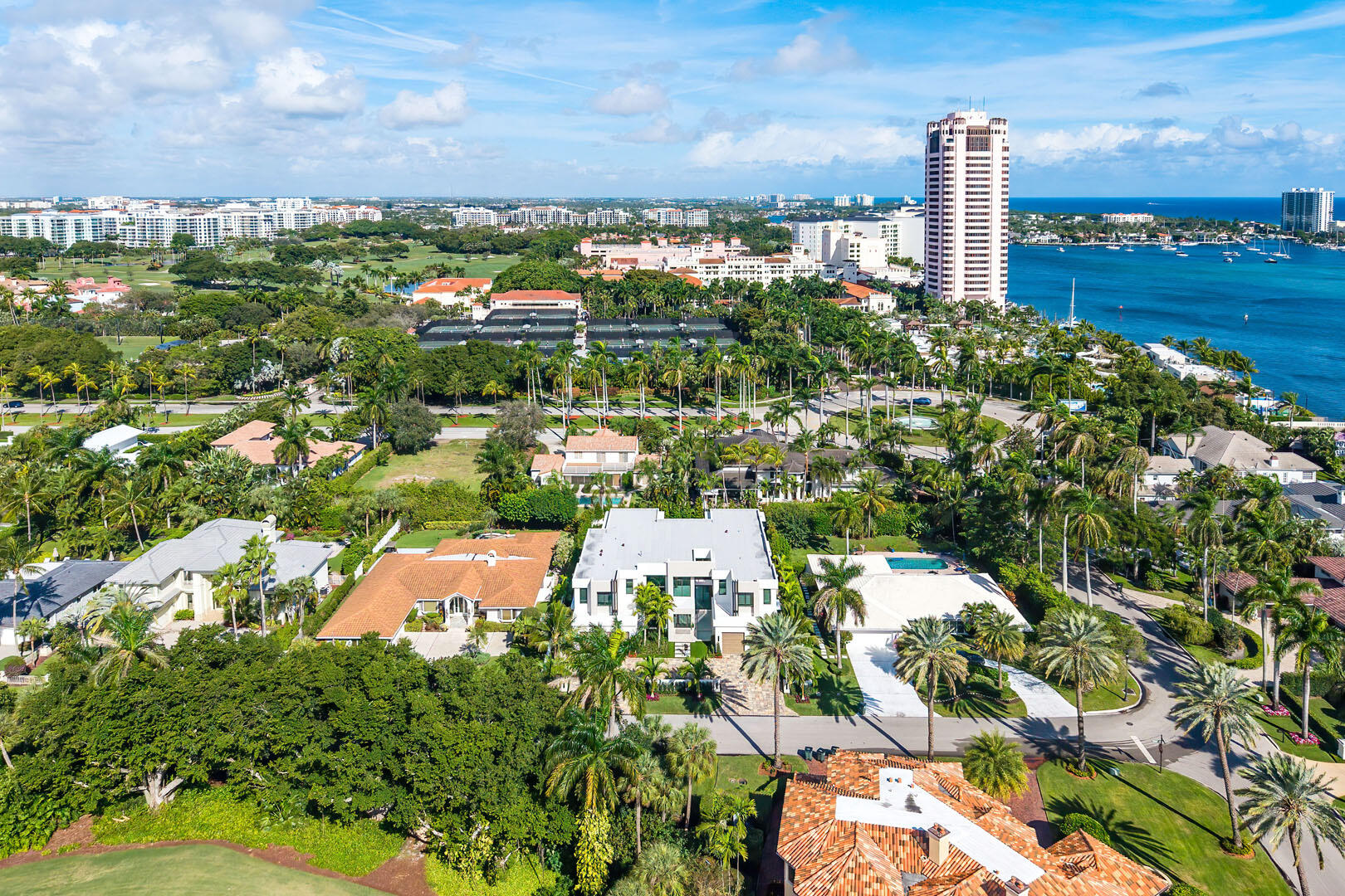 ROYAL PALM YACHT & COUNTRY CLUB - Residential
