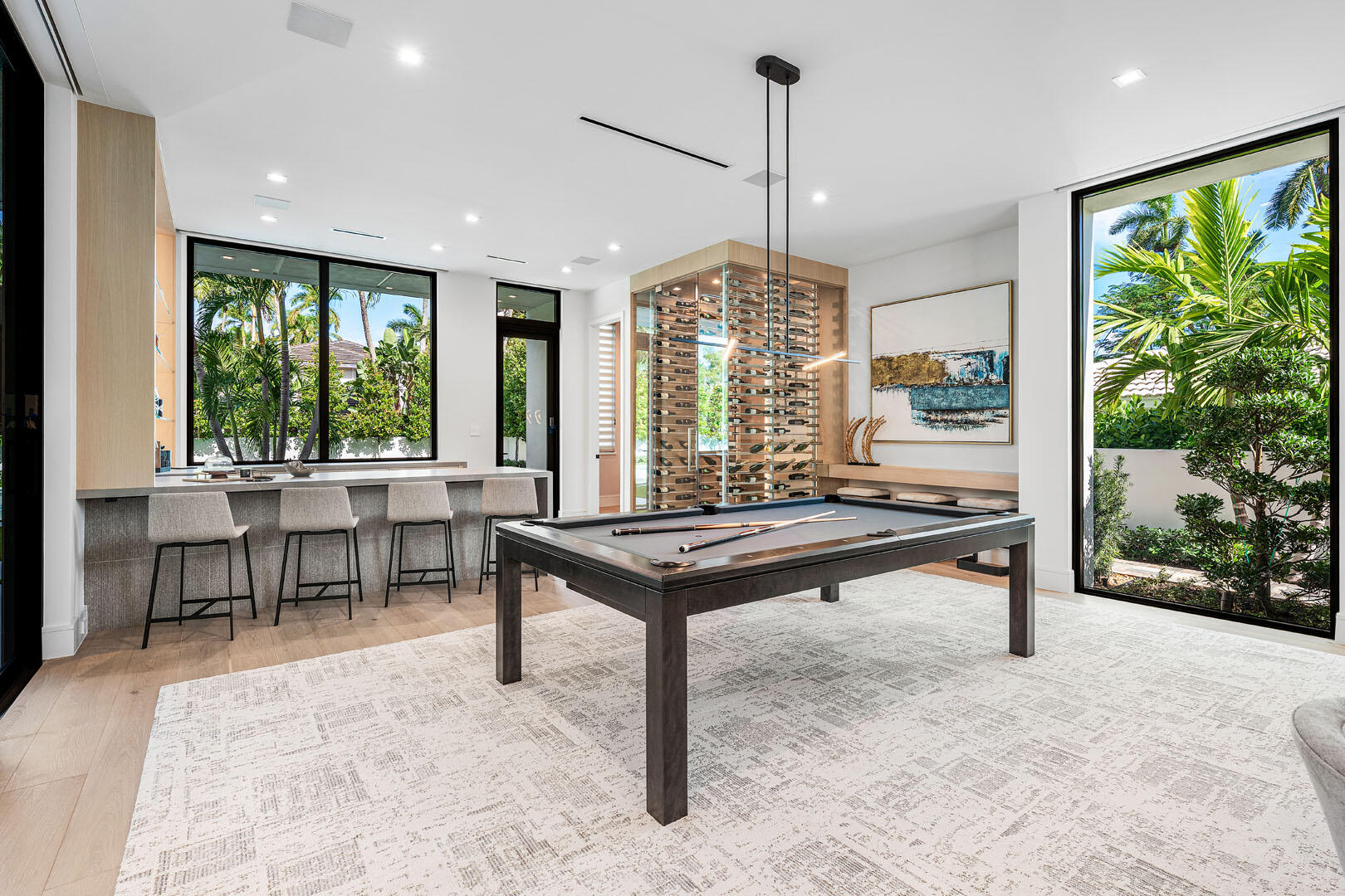 ROYAL PALM YACHT & COUNTRY CLUB - Residential