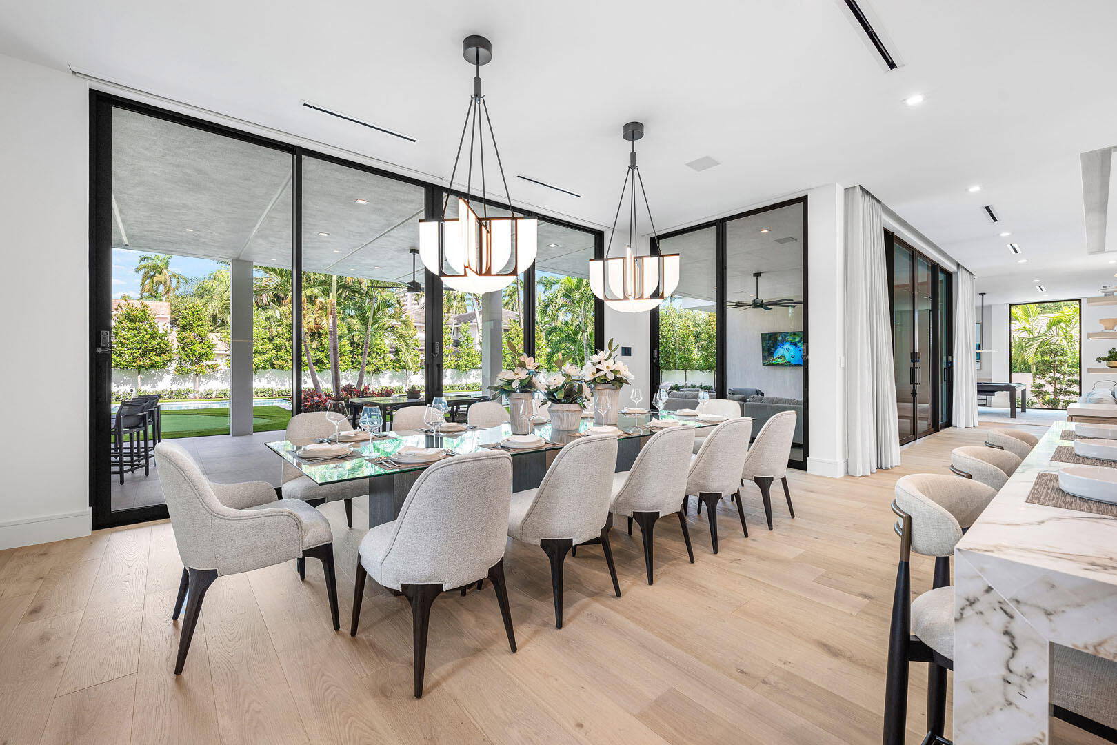 ROYAL PALM YACHT & COUNTRY CLUB - Residential