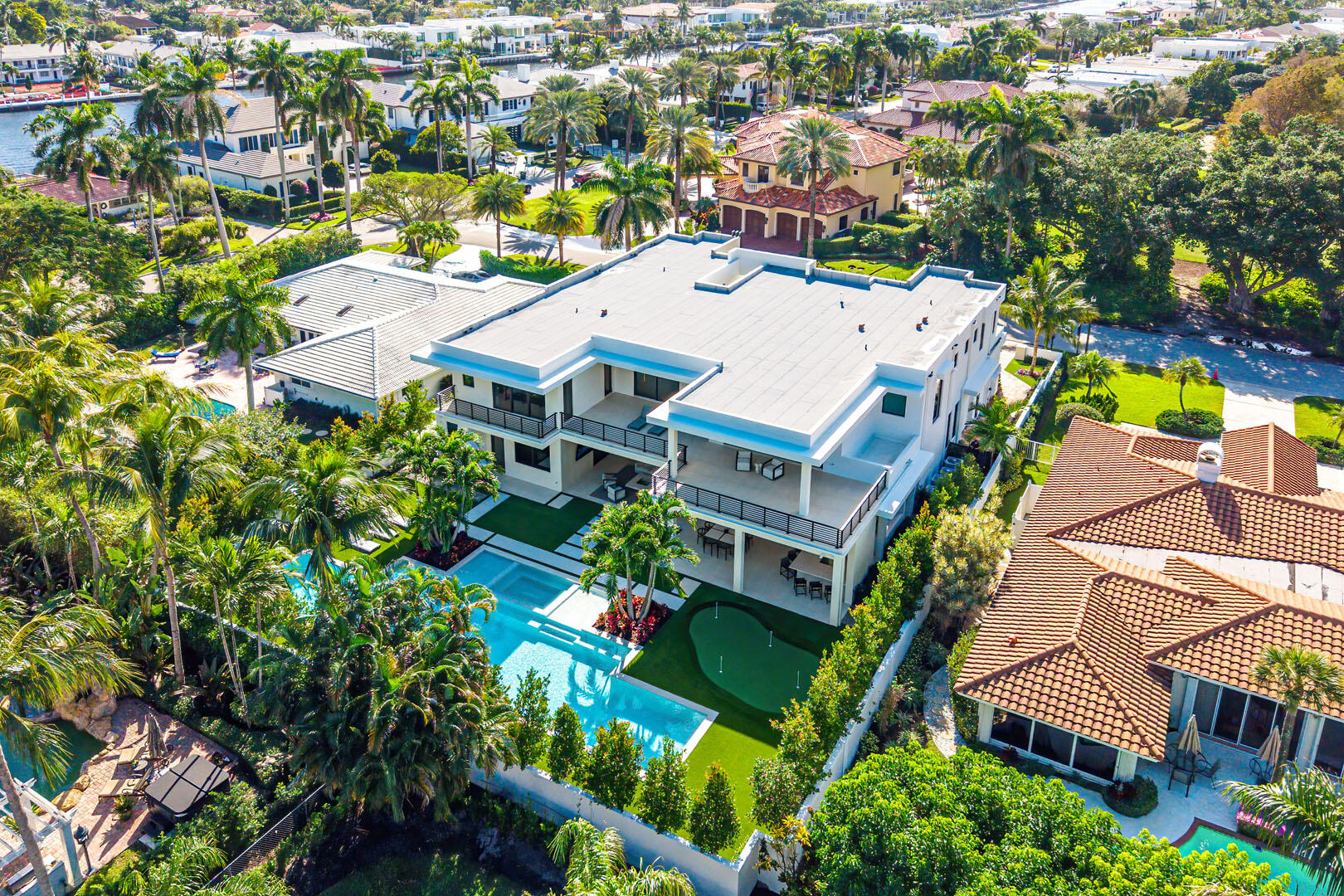 ROYAL PALM YACHT & COUNTRY CLUB - Residential