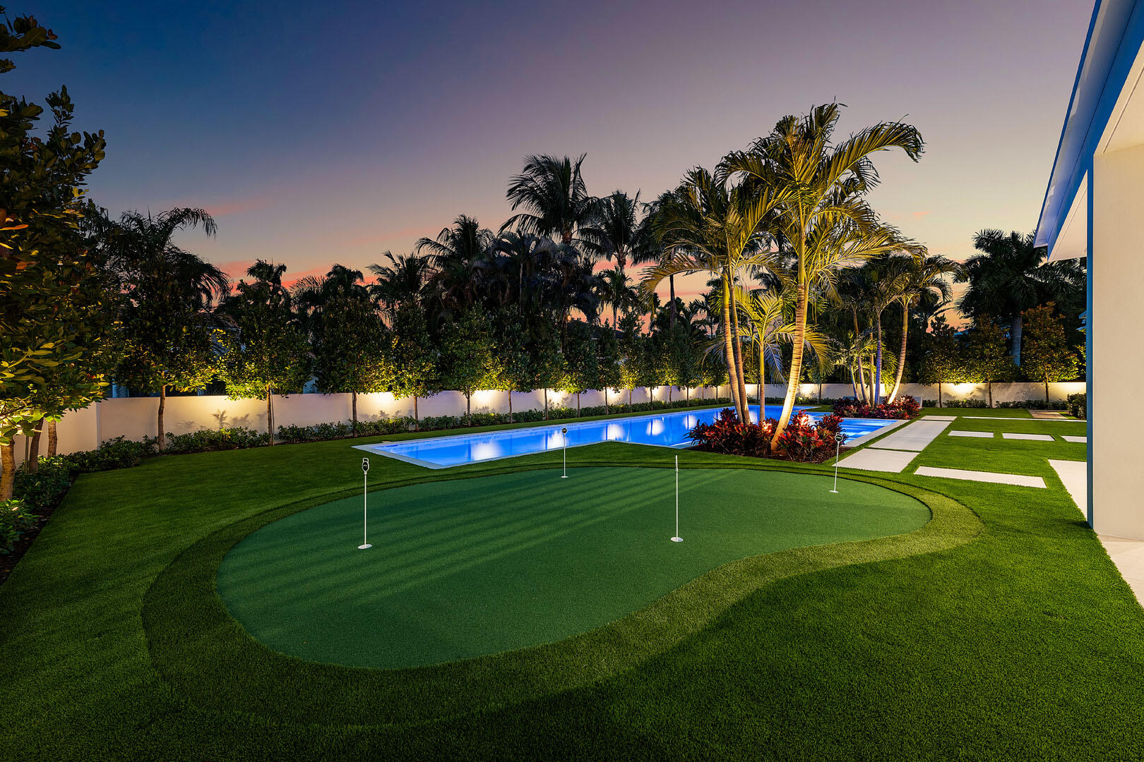 ROYAL PALM YACHT & COUNTRY CLUB - Residential
