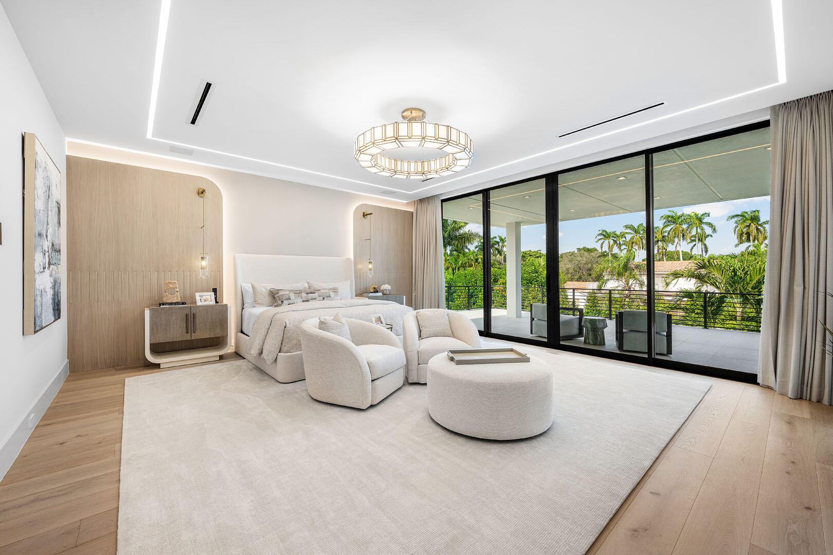 ROYAL PALM YACHT & COUNTRY CLUB - Residential