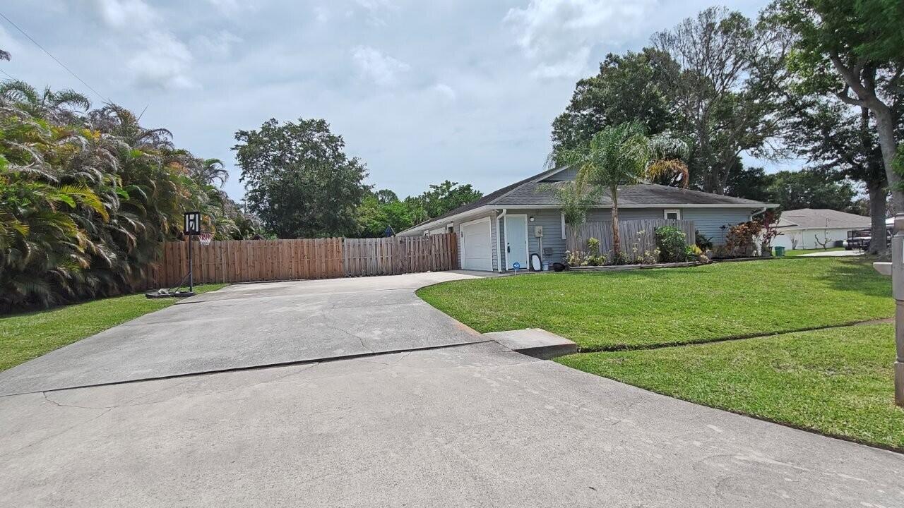 PORT ST LUCIE SECTION 30 - Residential