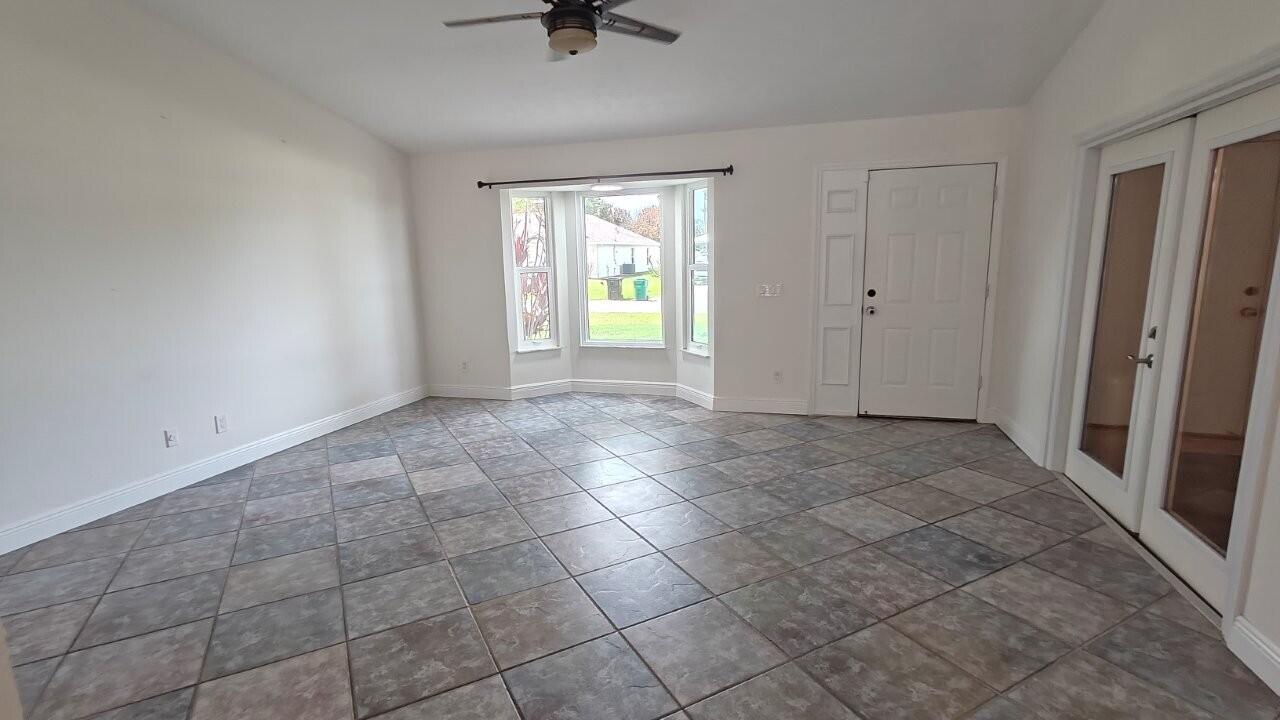PORT ST LUCIE SECTION 30 - Residential