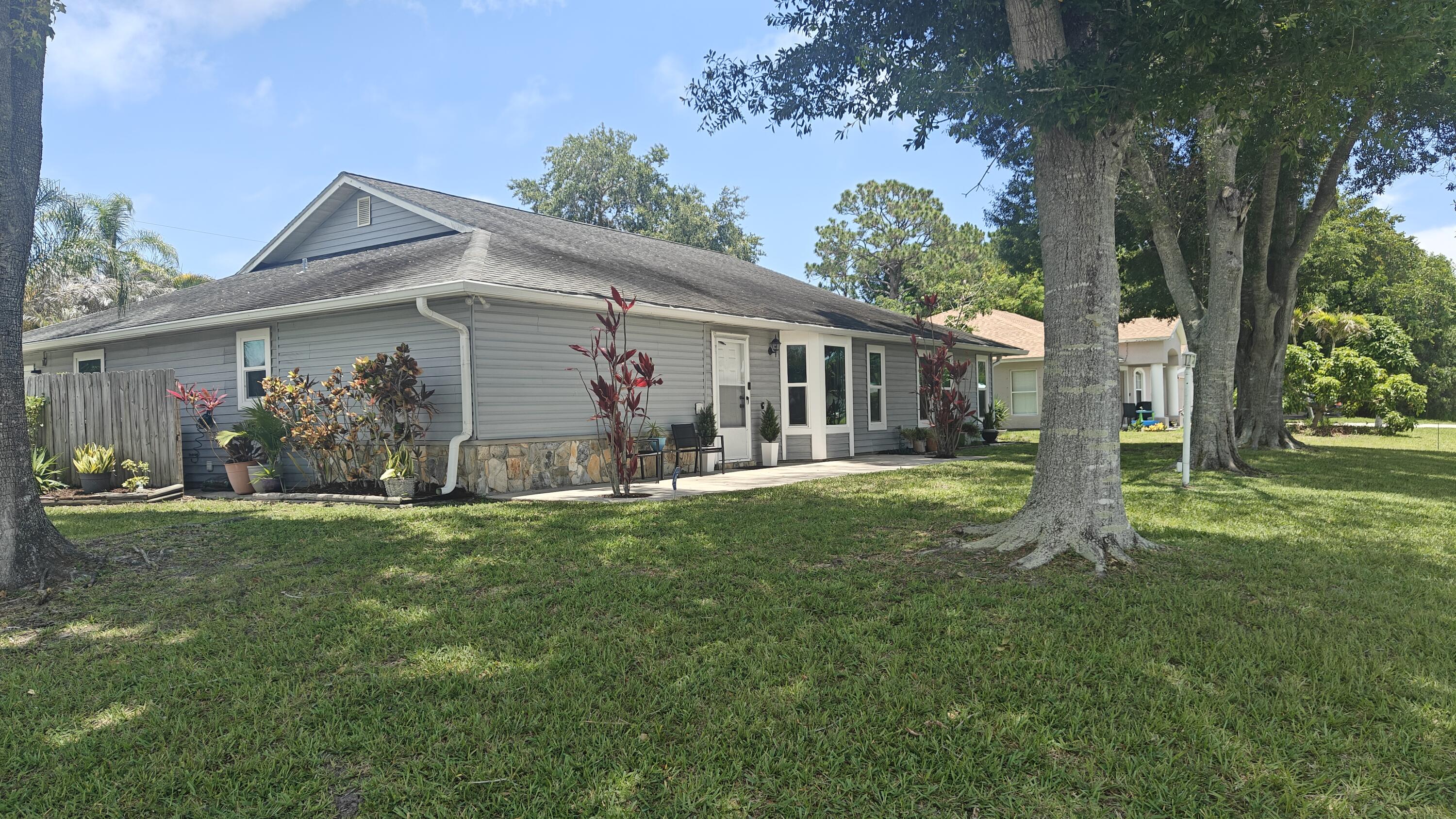 PORT ST LUCIE SECTION 30 - Residential