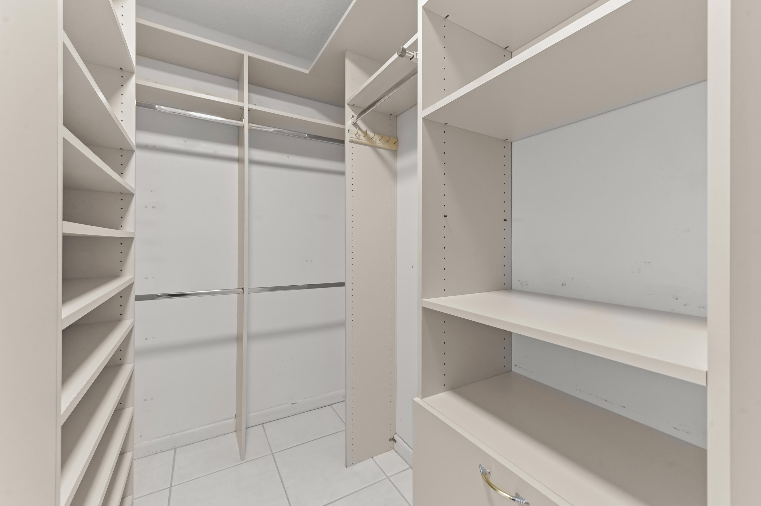 COVES AT PARKWALK - Residential