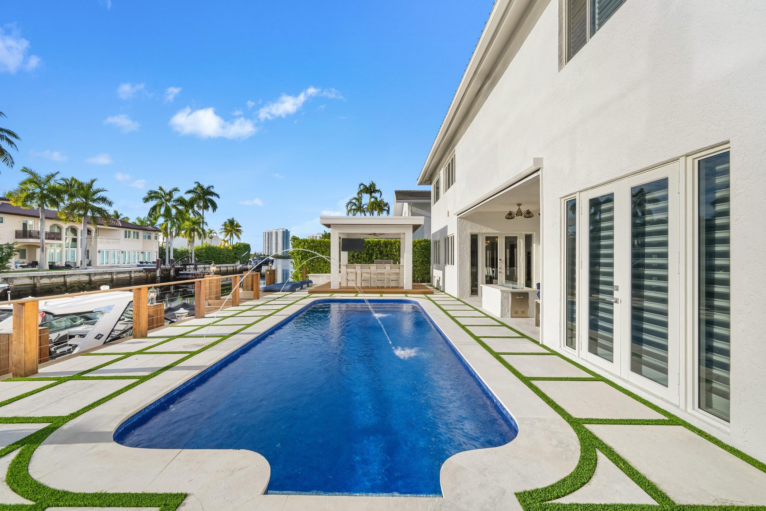 EASTERN SHORES - Residential