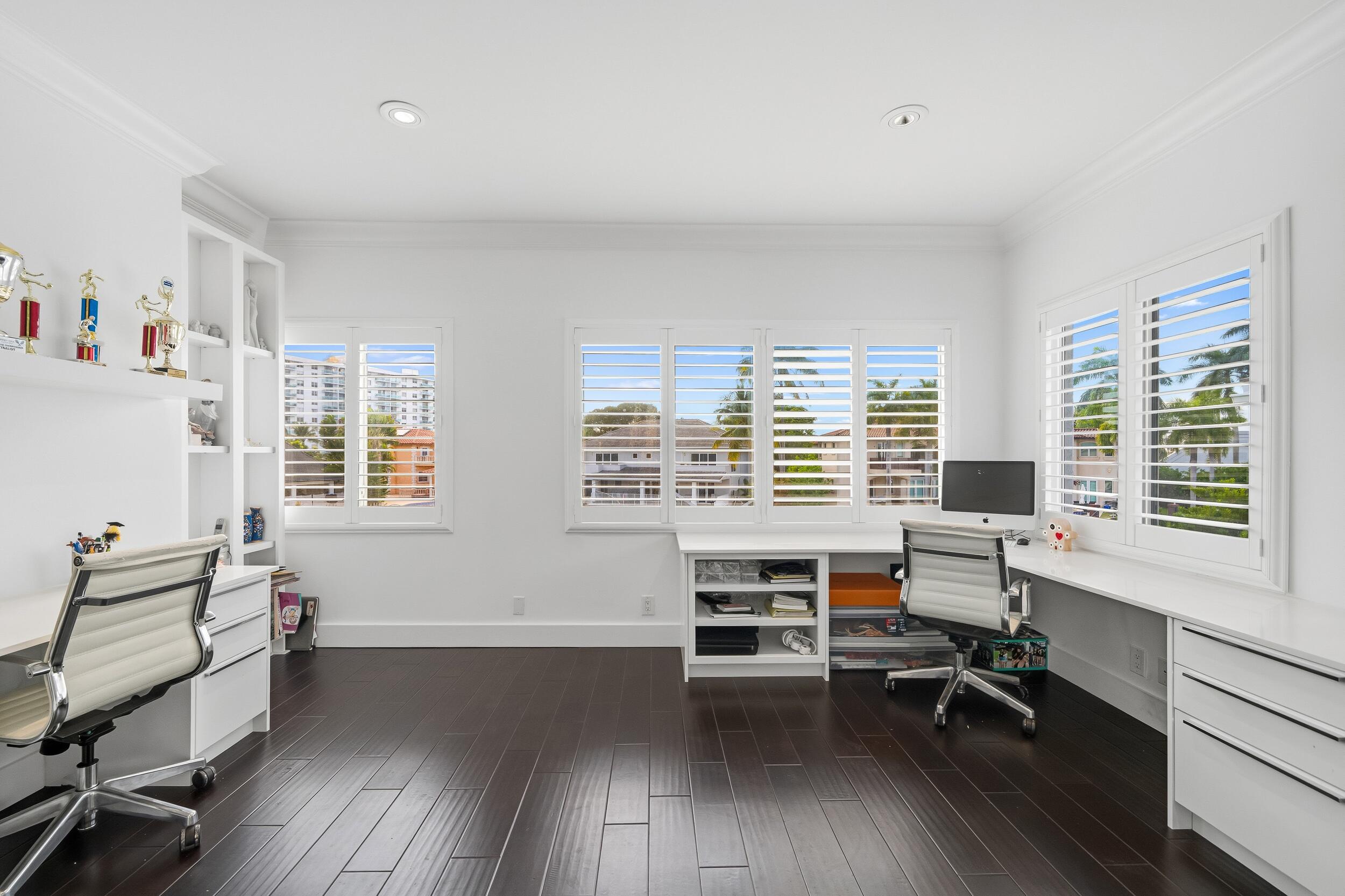EASTERN SHORES - Residential