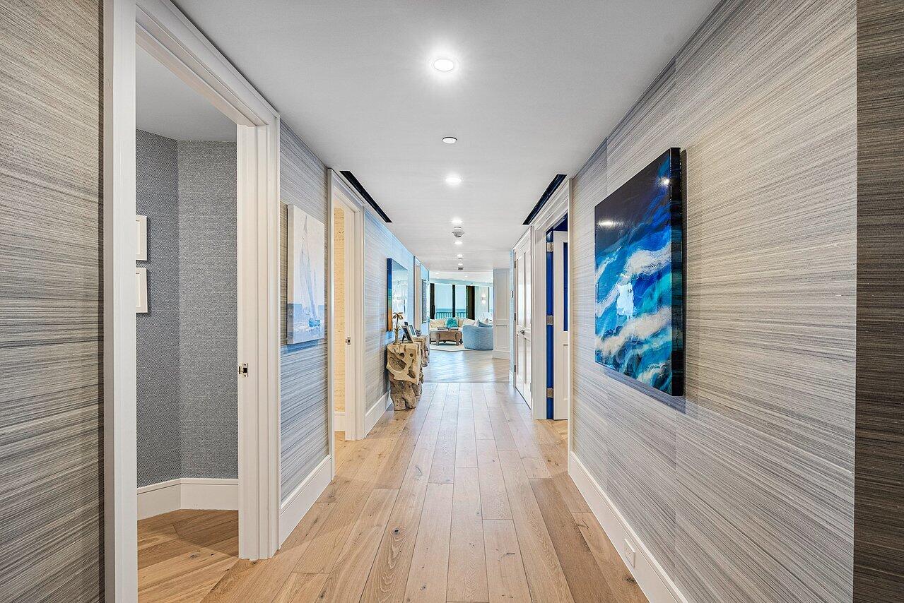 ENCLAVE OF PALM BEACH COND DECL FILED 2-12-85 IN - Residential