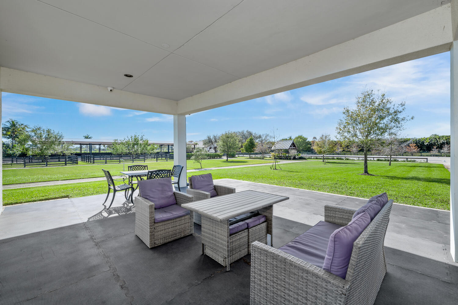 PALM BEACH POINT EAST - Residential
