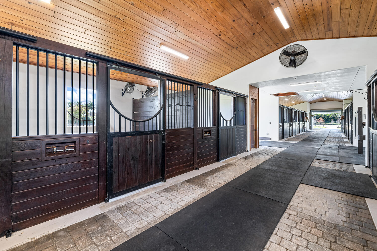 PALM BEACH POINT EAST - Residential