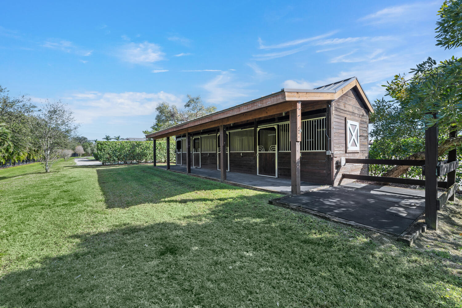 PALM BEACH POINT EAST - Residential