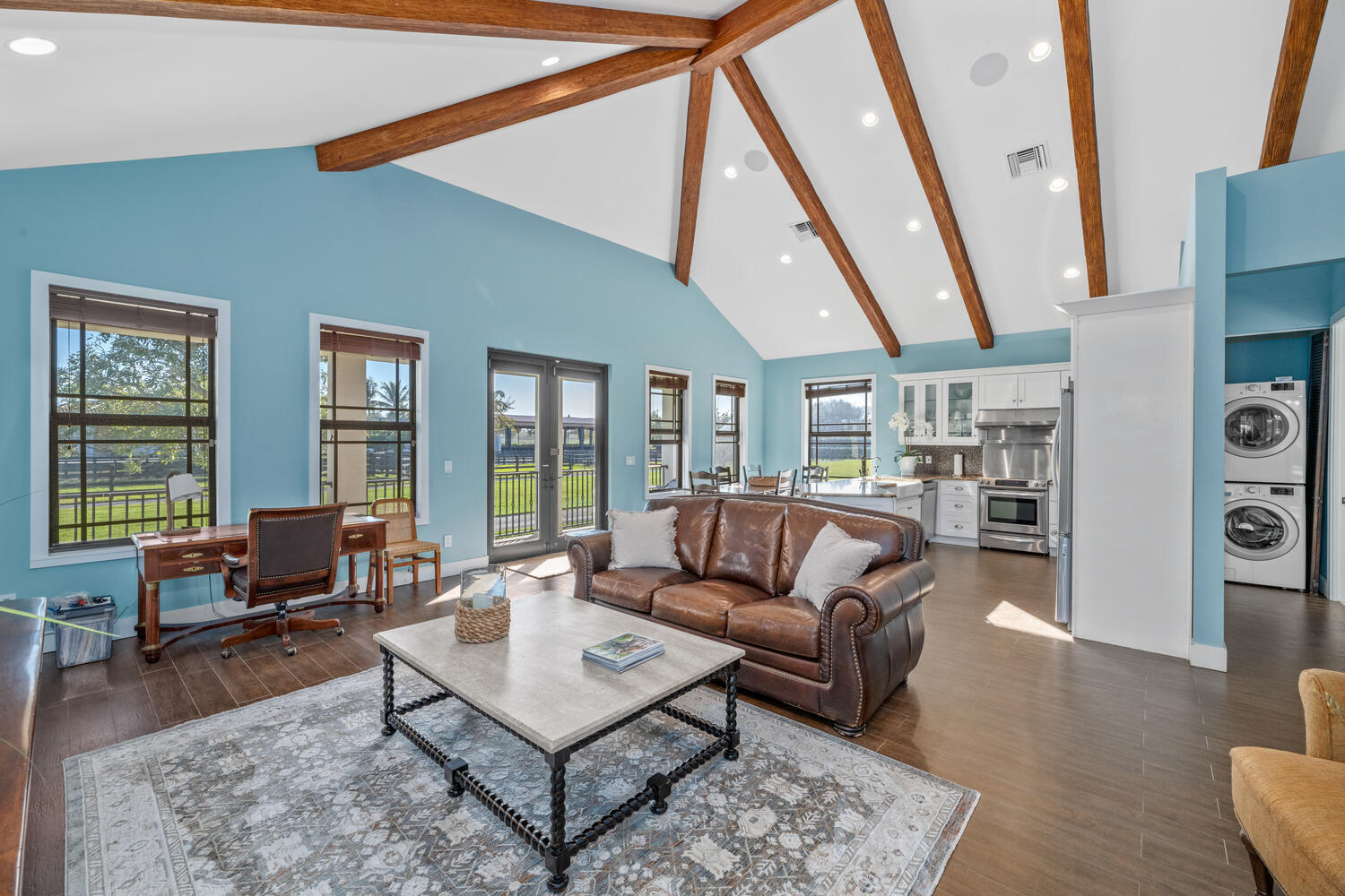PALM BEACH POINT EAST - Residential