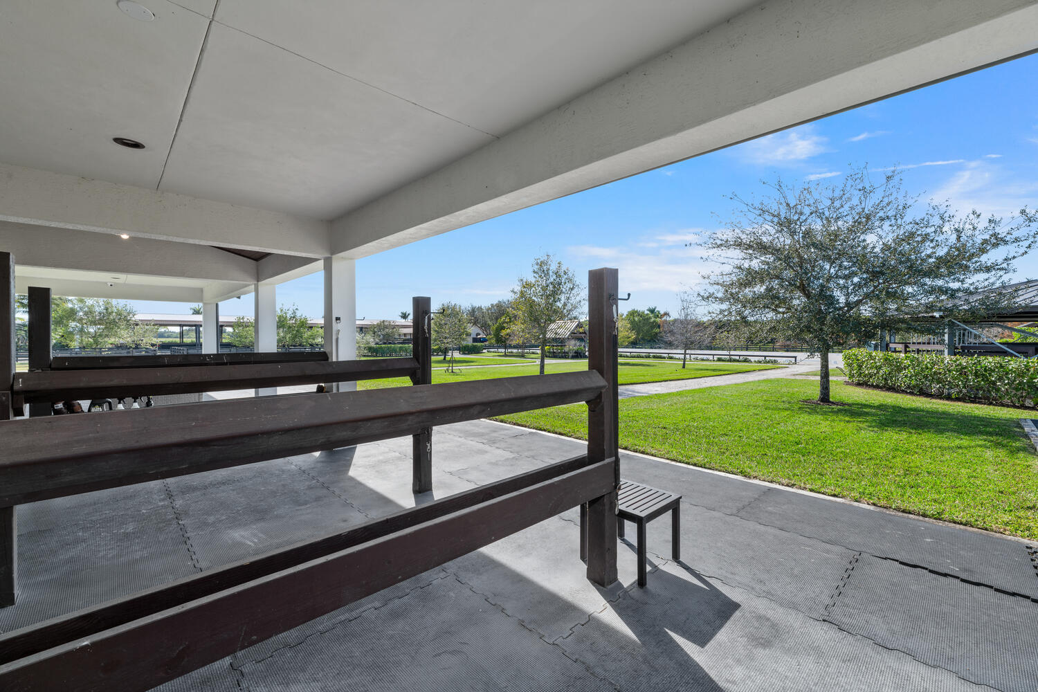 PALM BEACH POINT EAST - Residential