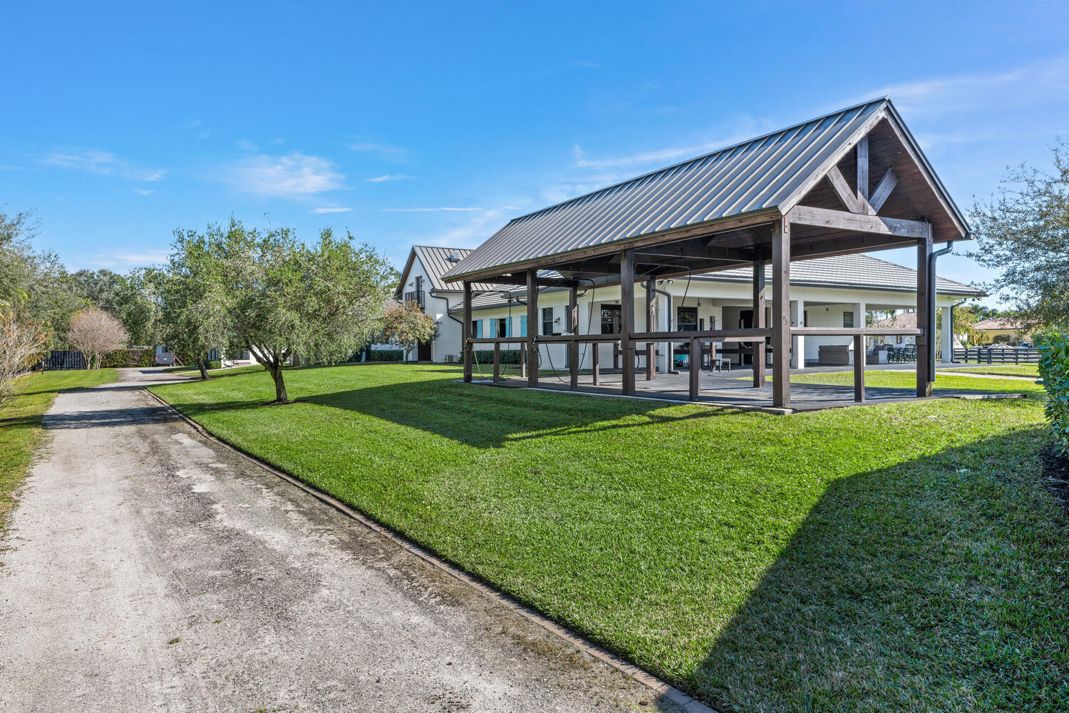 PALM BEACH POINT EAST - Residential