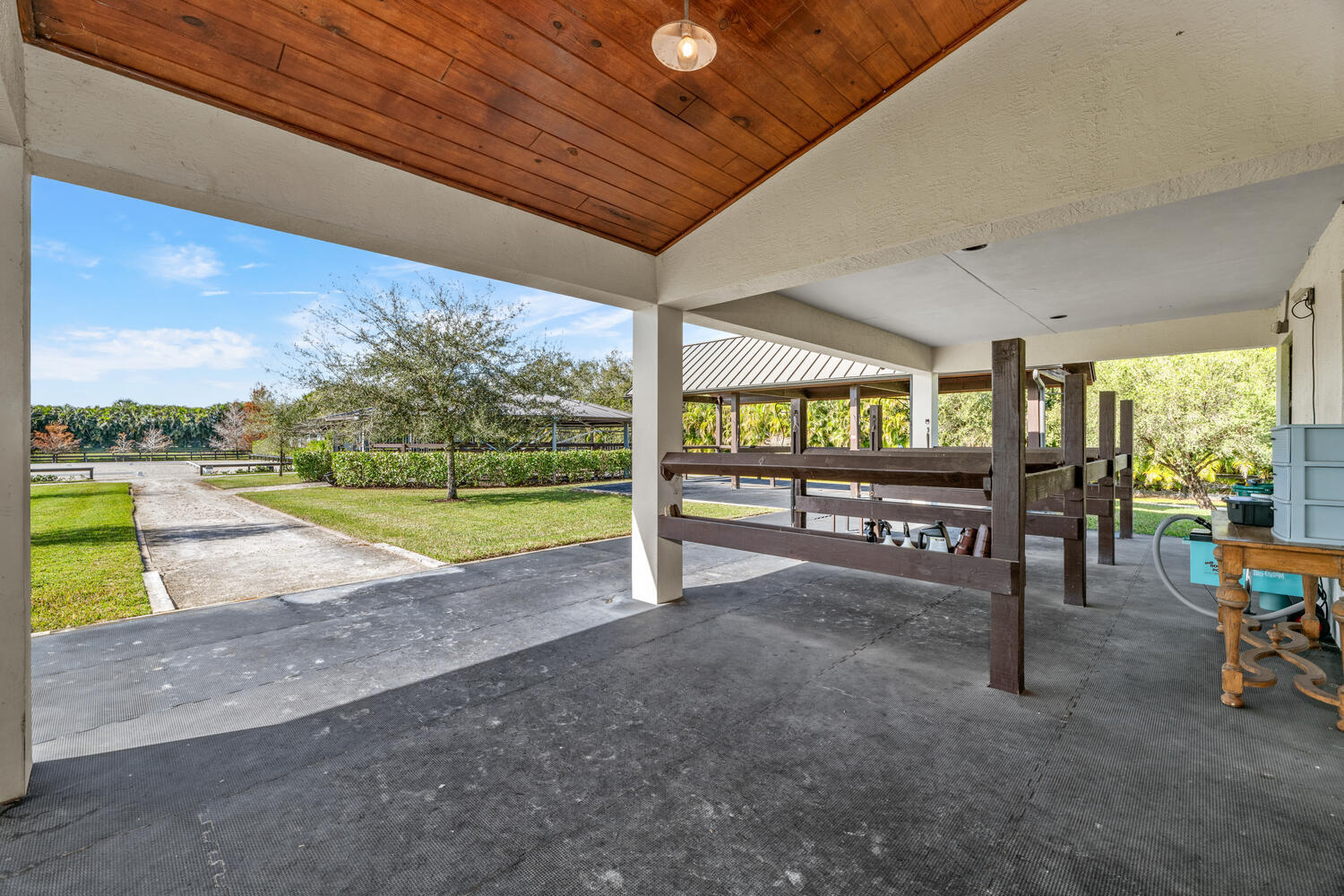 PALM BEACH POINT EAST - Residential