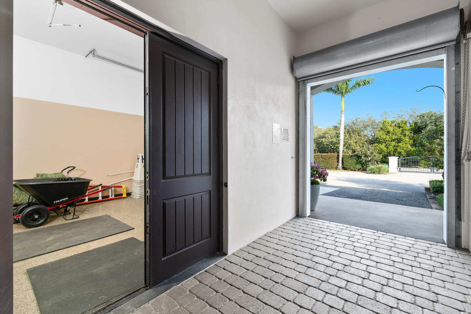 PALM BEACH POINT EAST - Residential