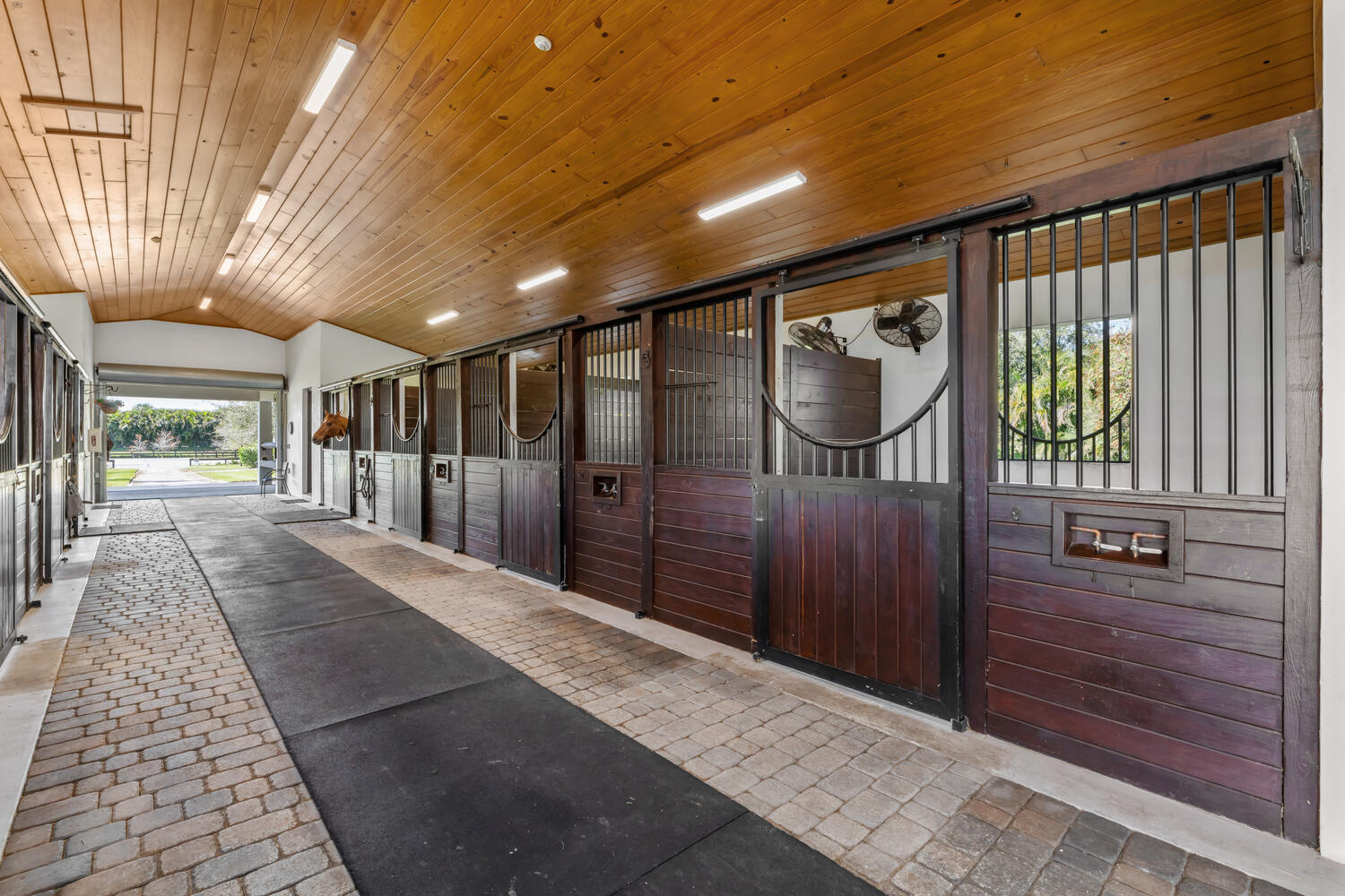 PALM BEACH POINT EAST - Residential