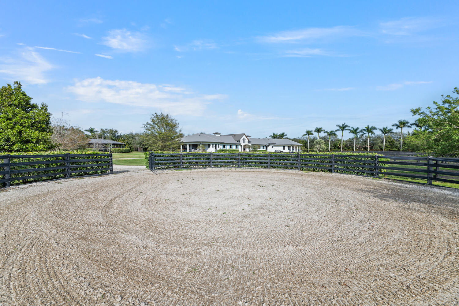 PALM BEACH POINT EAST - Residential