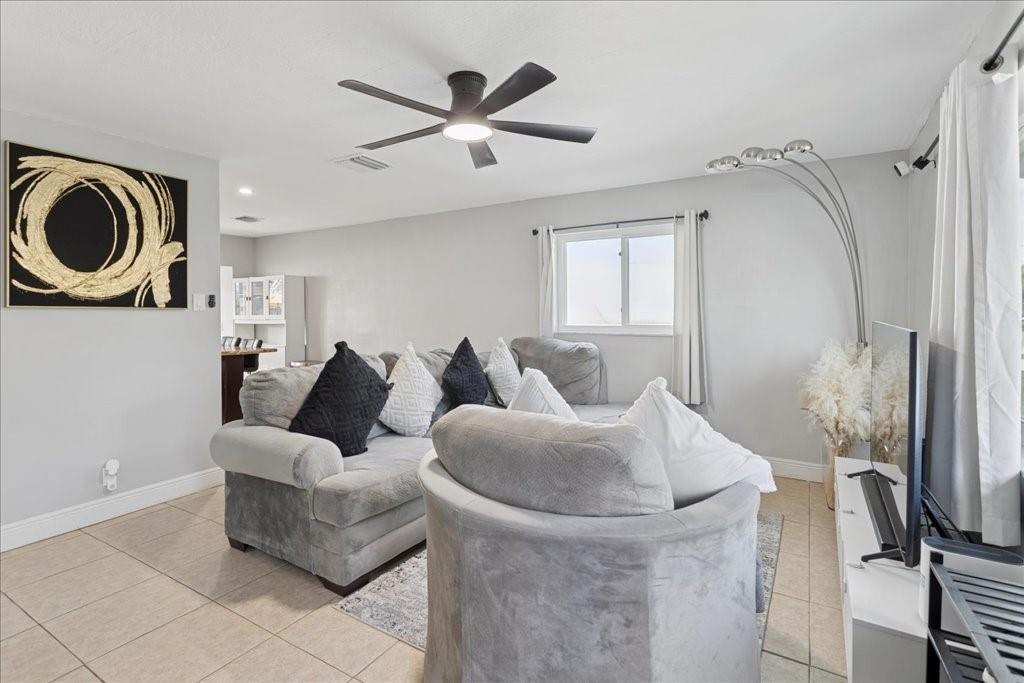 Tamarac Lakes South 62-24 - Residential