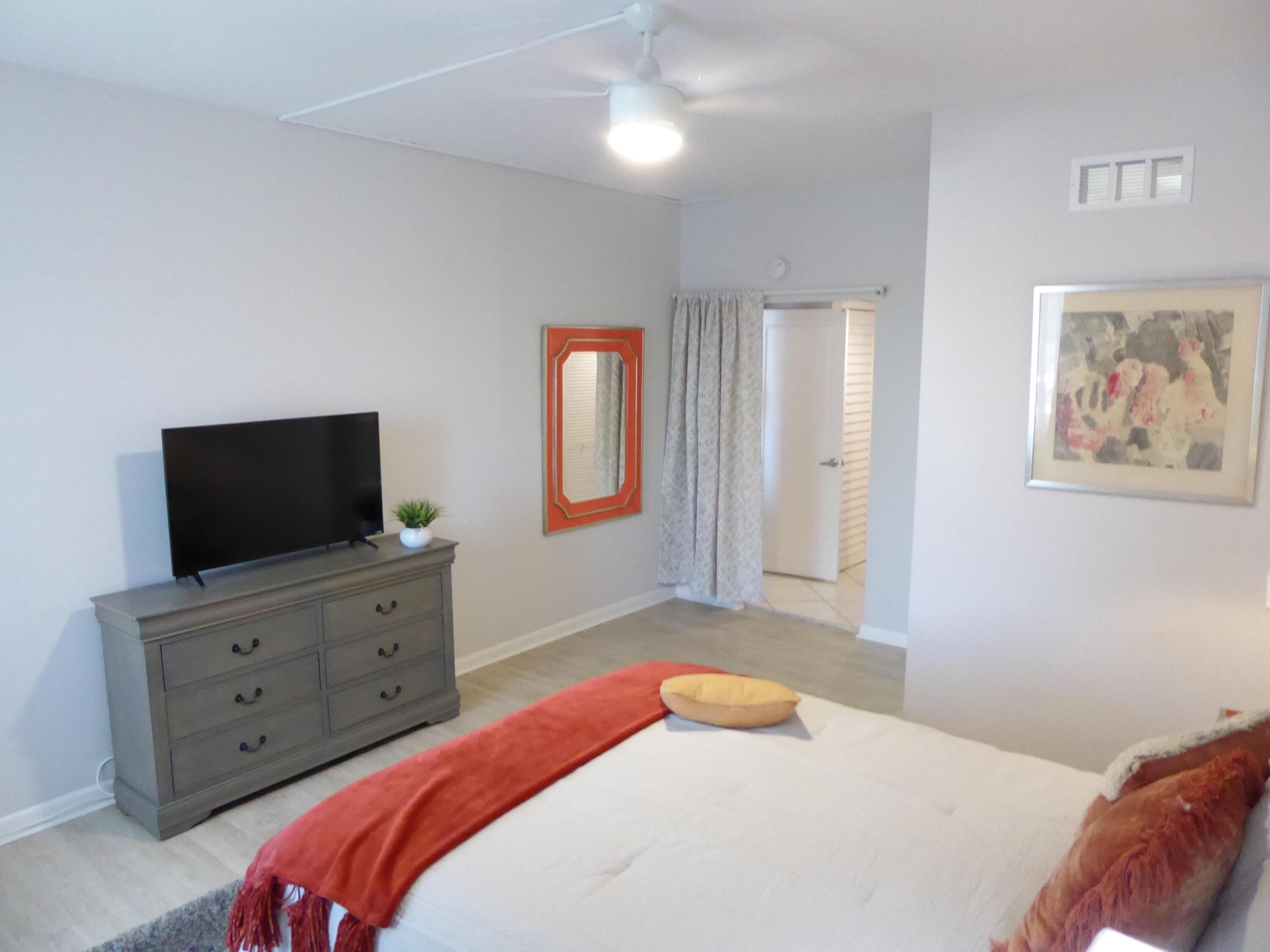 LONGWOOD THREE CONDO - Residential Lease