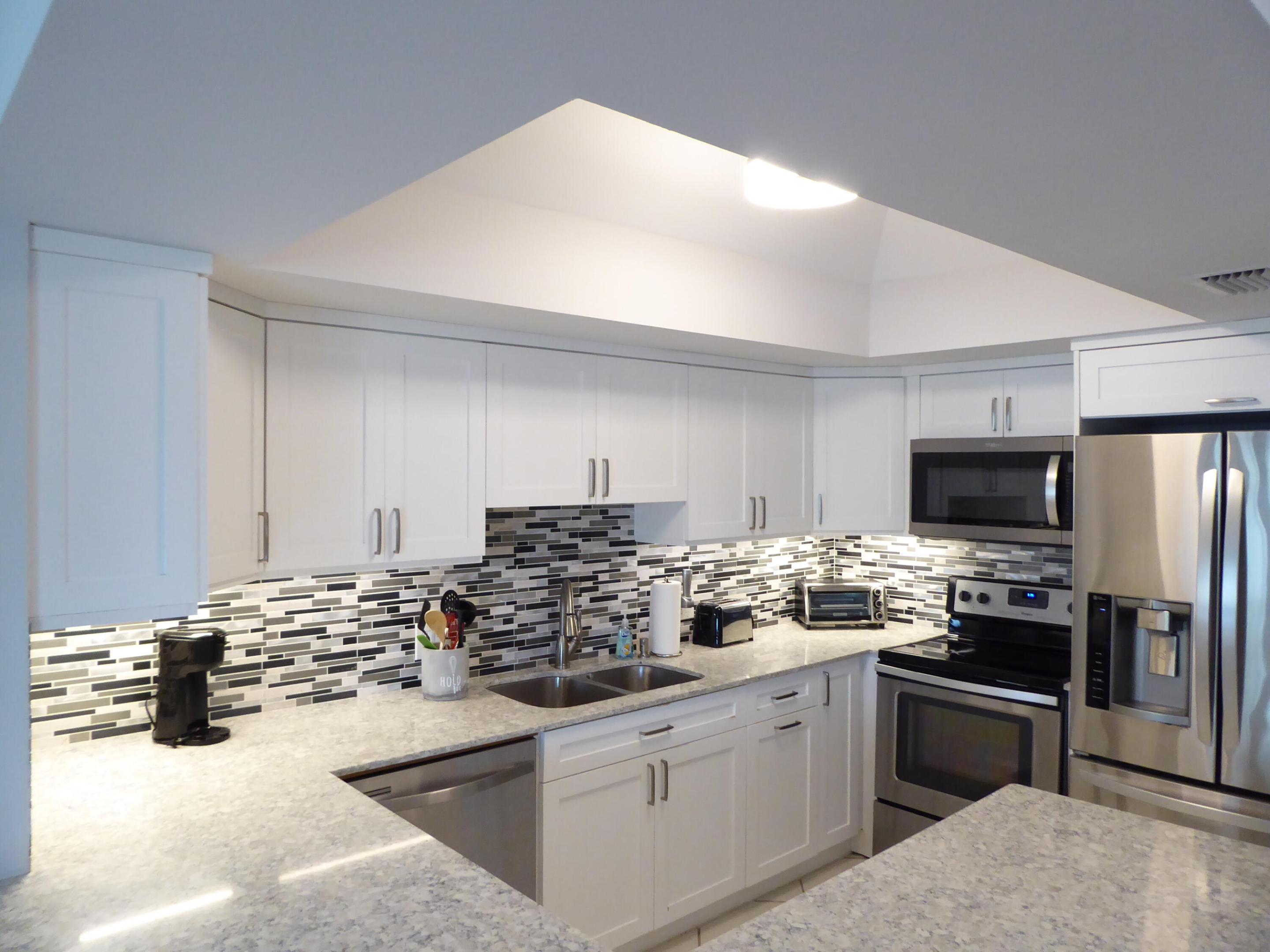 LONGWOOD THREE CONDO - Residential Lease
