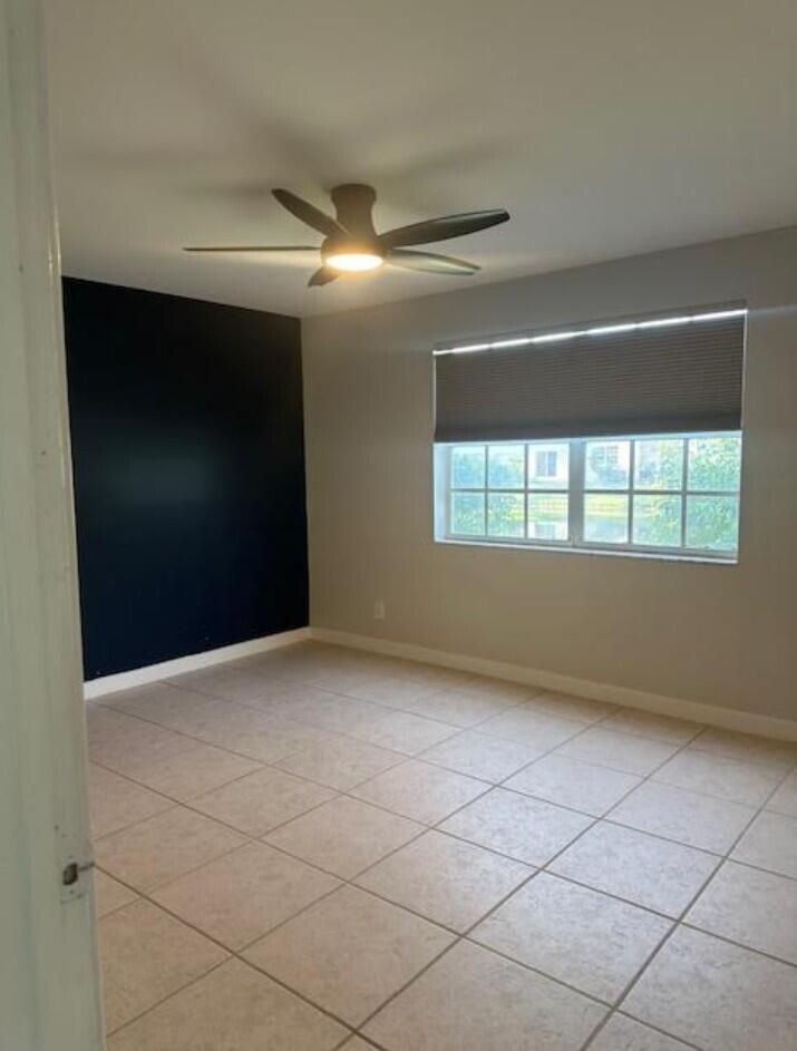 WINDMILL LAKES V CONDO - Residential Lease