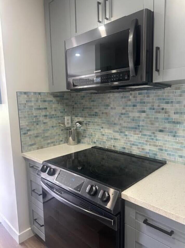 WINDMILL LAKES V CONDO - Residential Lease