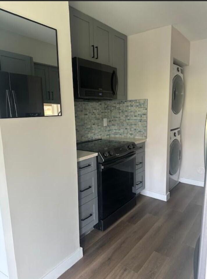 WINDMILL LAKES V CONDO - Residential Lease